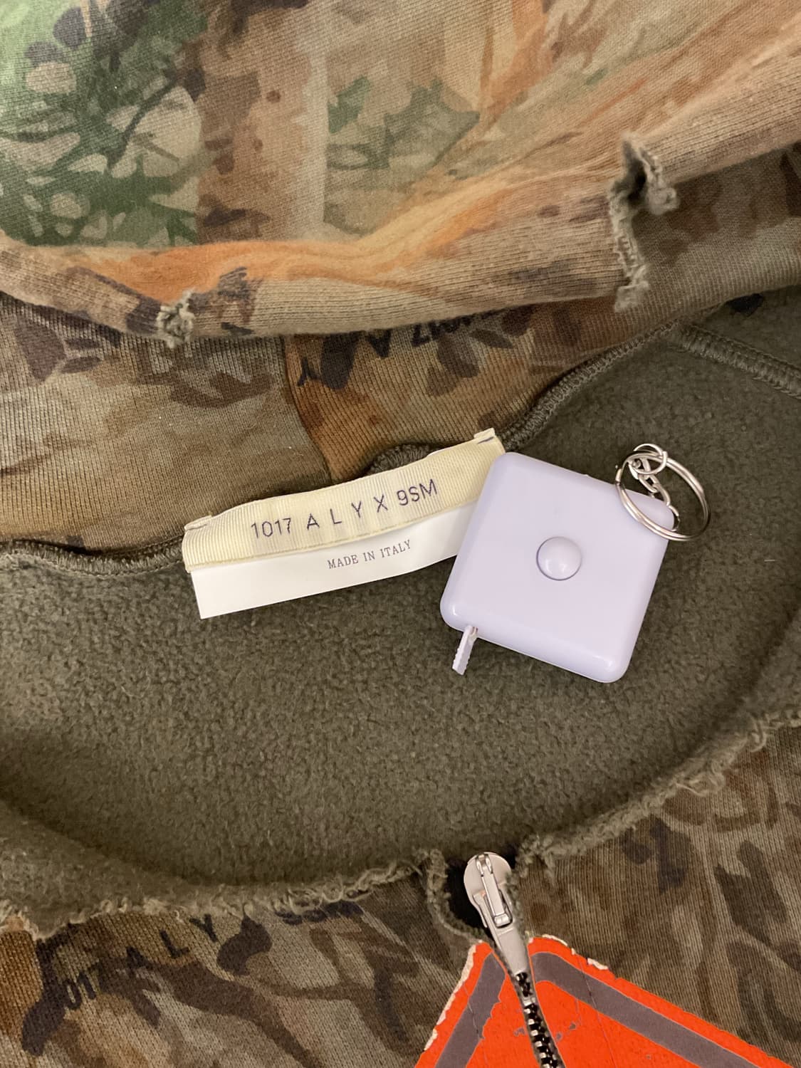 Alyx distressed camo zip up hoodie 상품이미지4