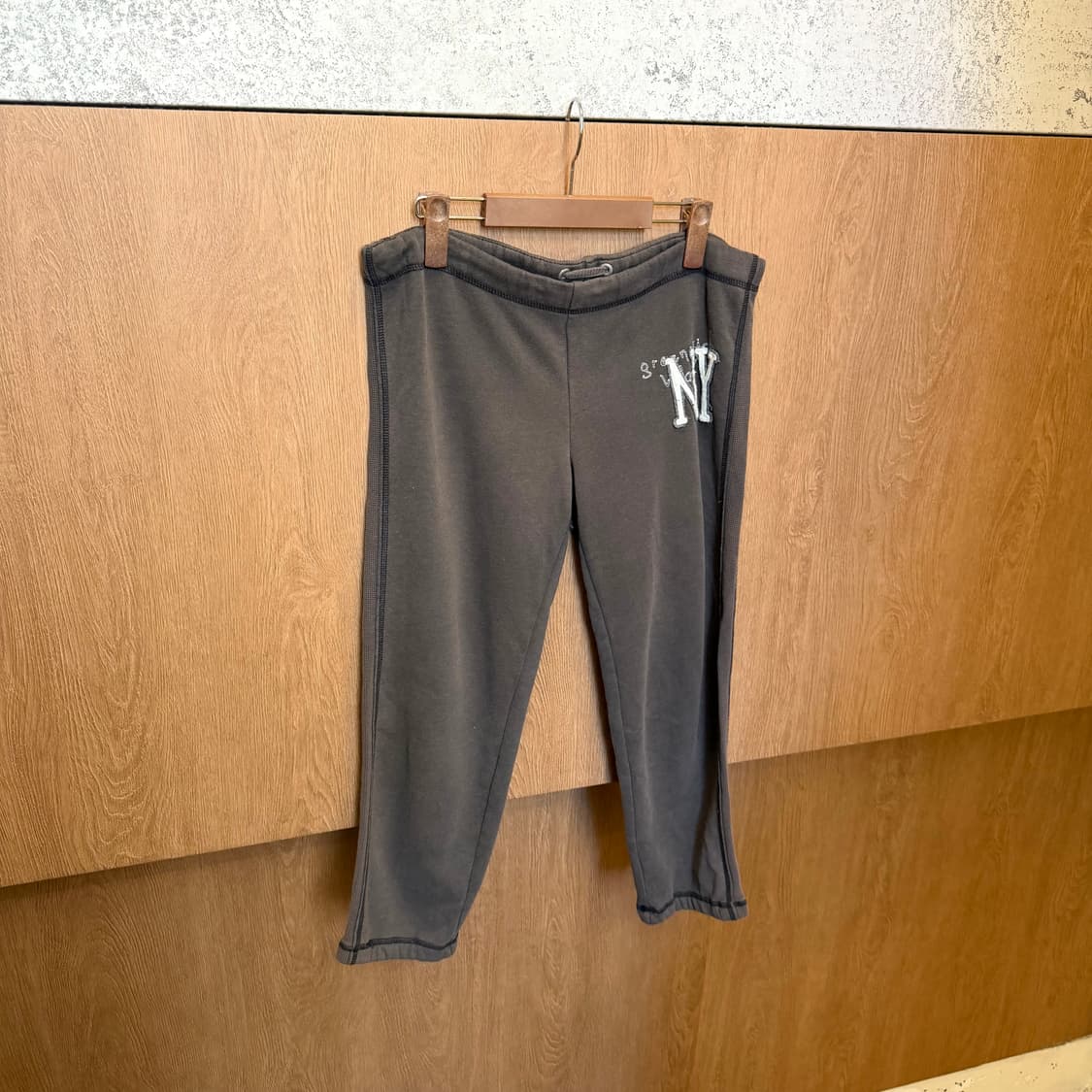 빈티지 밴딩 카프리 트레이닝 스웨트 팬츠 로고 프린팅 브라운 k73 상품이미지1