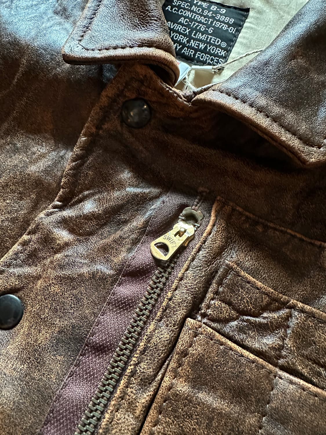 Vintage Avirex B-9 Leather Vest 상품이미지4