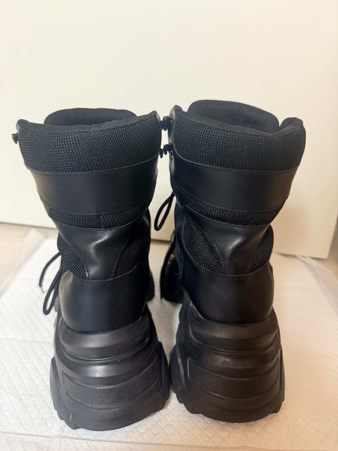 YEEL 부츠 240 사이즈 판매합니다 상품이미지3