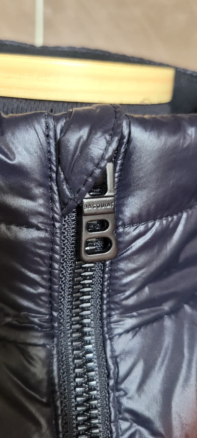 (남성95사이즈) 장미쉘바스키아 경량 패딩(거위100) 상품이미지4