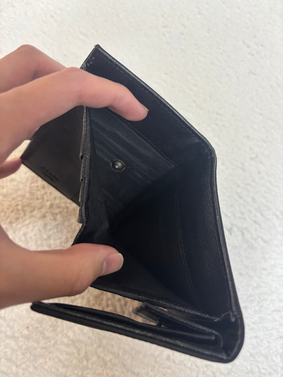 프라다 나일론 반지갑 상품이미지8