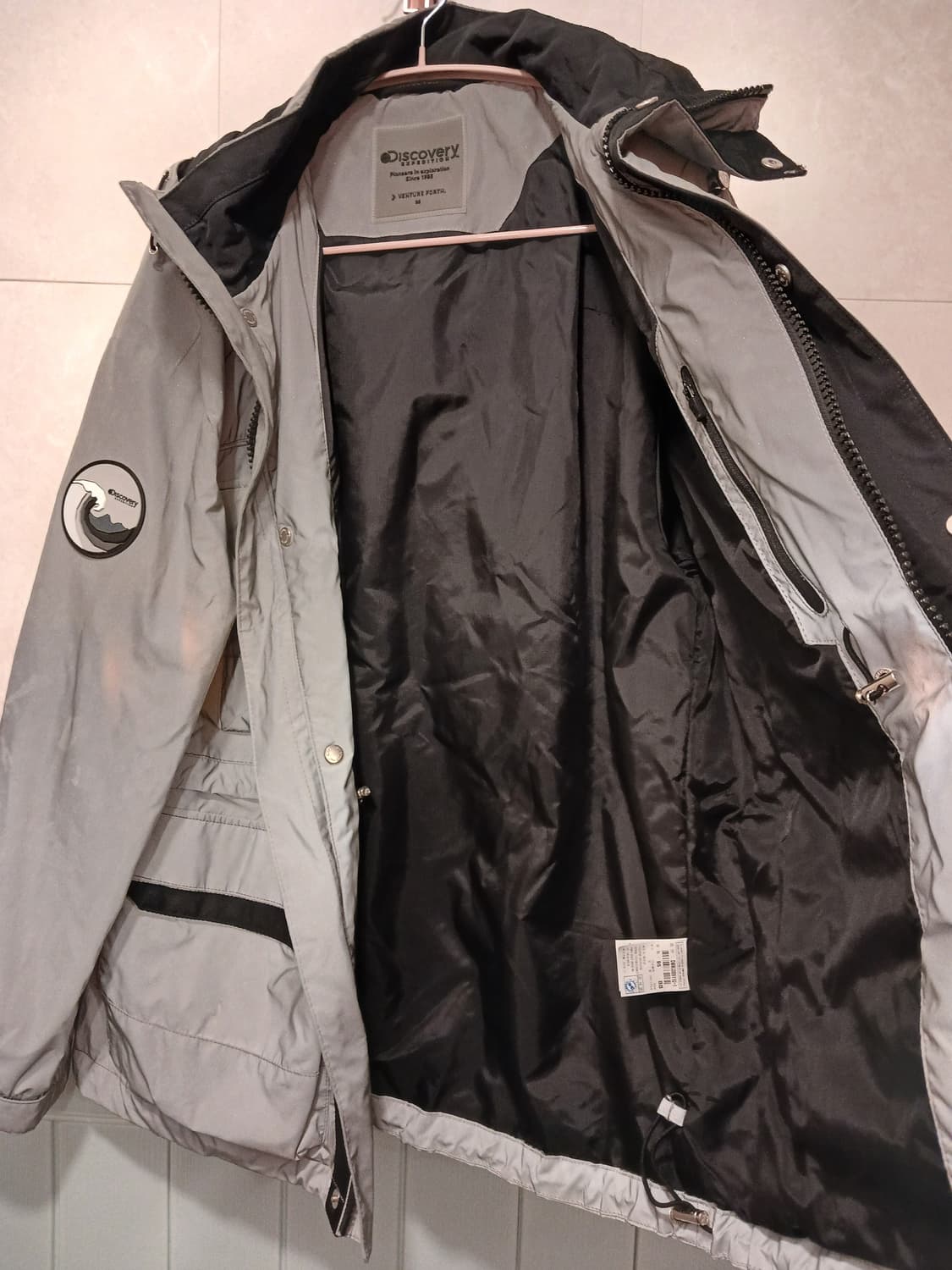 디스커버리 정품 여성 리플렉티브 반사판 후드 점퍼 95 사이즈 상품이미지4