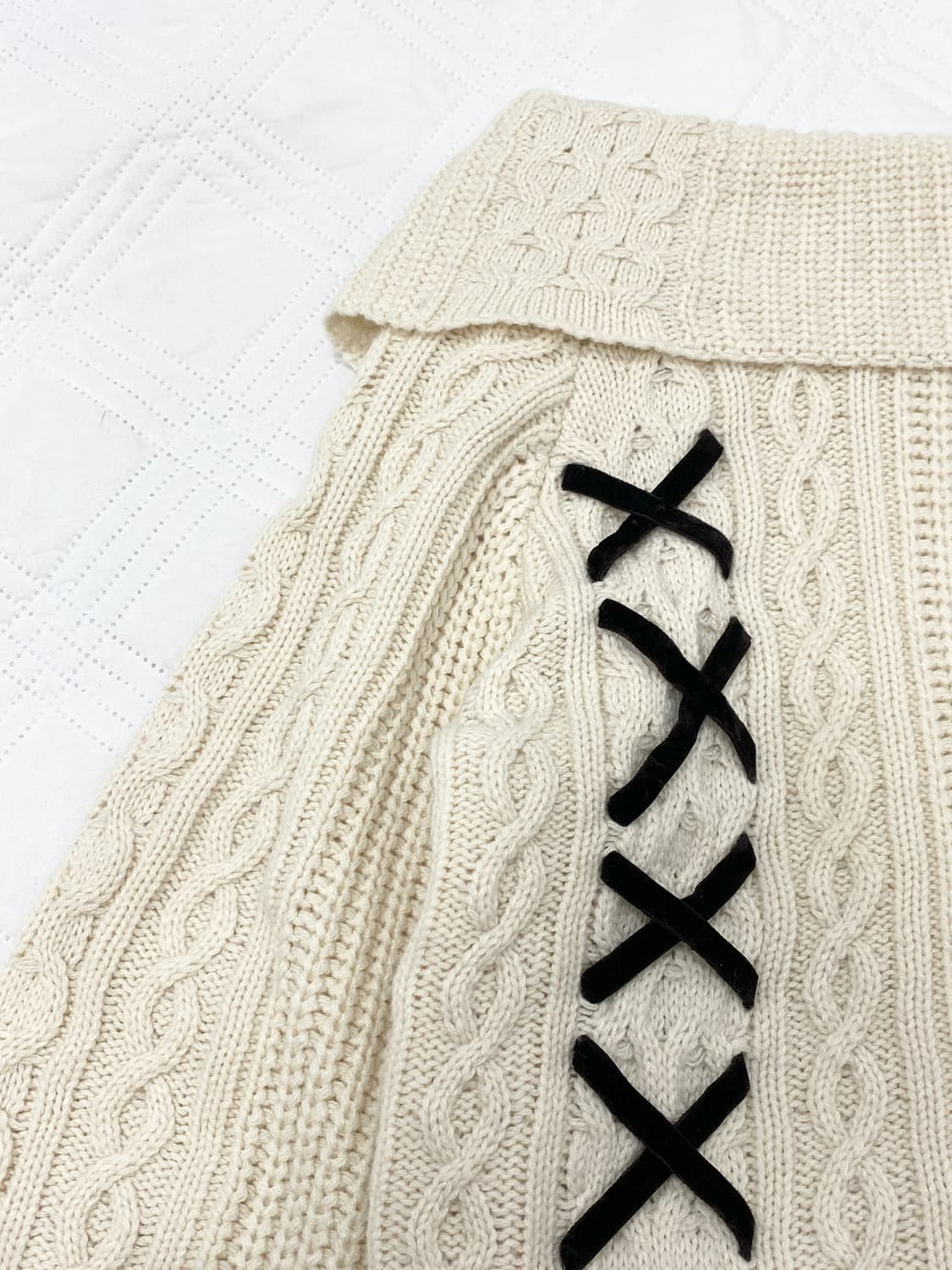 ꒰ঌ 엑시즈팜 아일렛 오프숄더 니트 ໒꒱ 상품이미지3