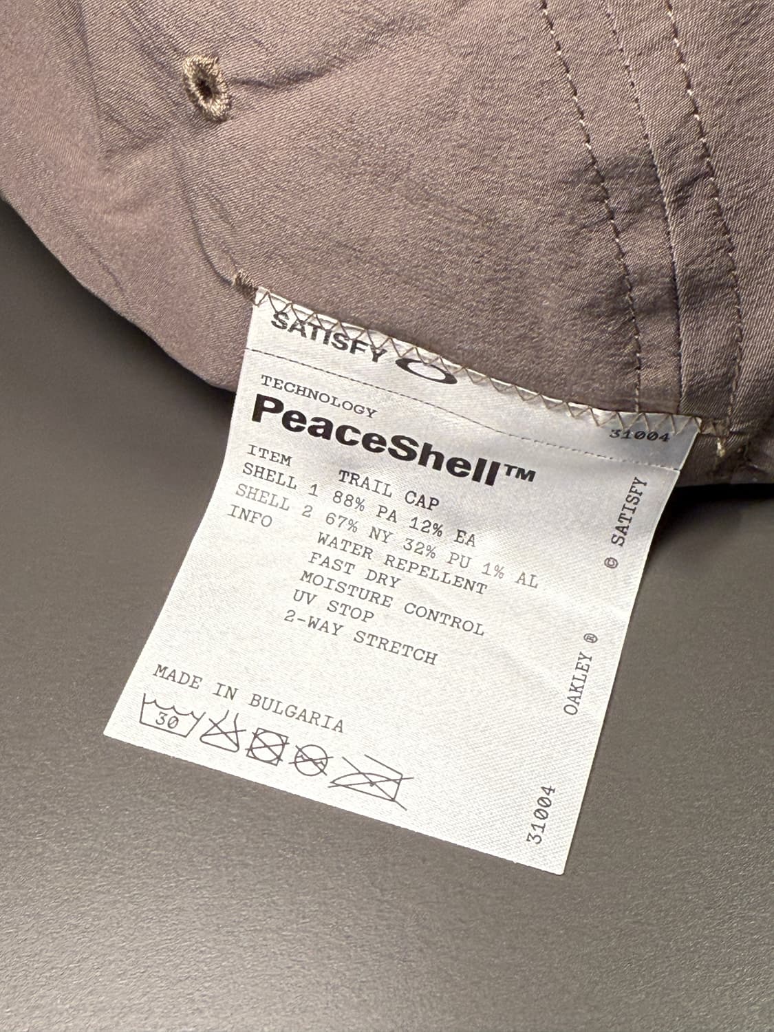 satisfy x oakley peaceshell trail cap 상품이미지6