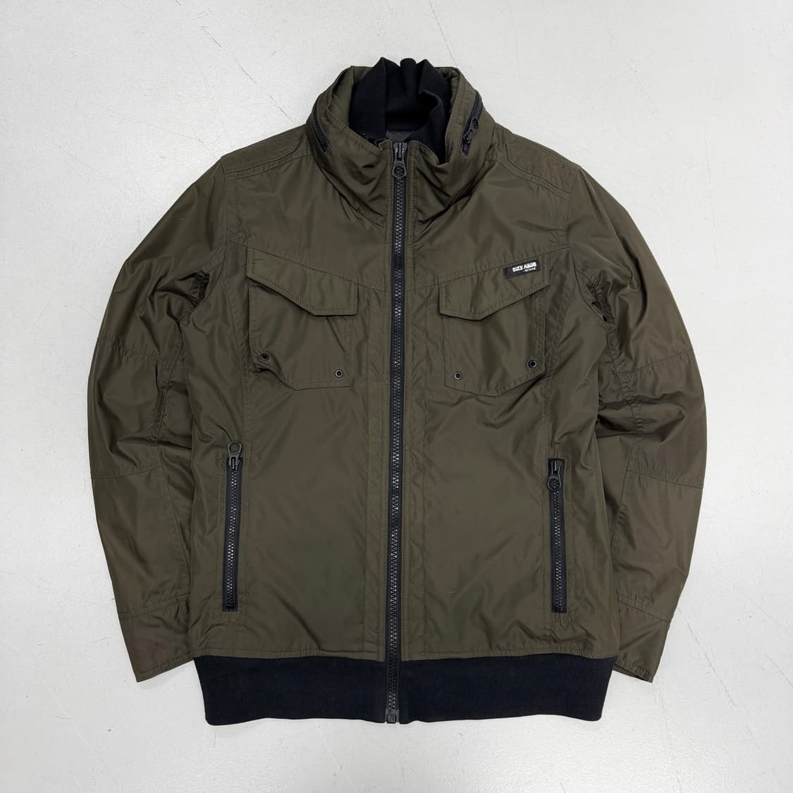 버커루 락 펑크 하이넥 테크니컬 나일론 바이커 바람막이 자켓 카키 상품이미지2