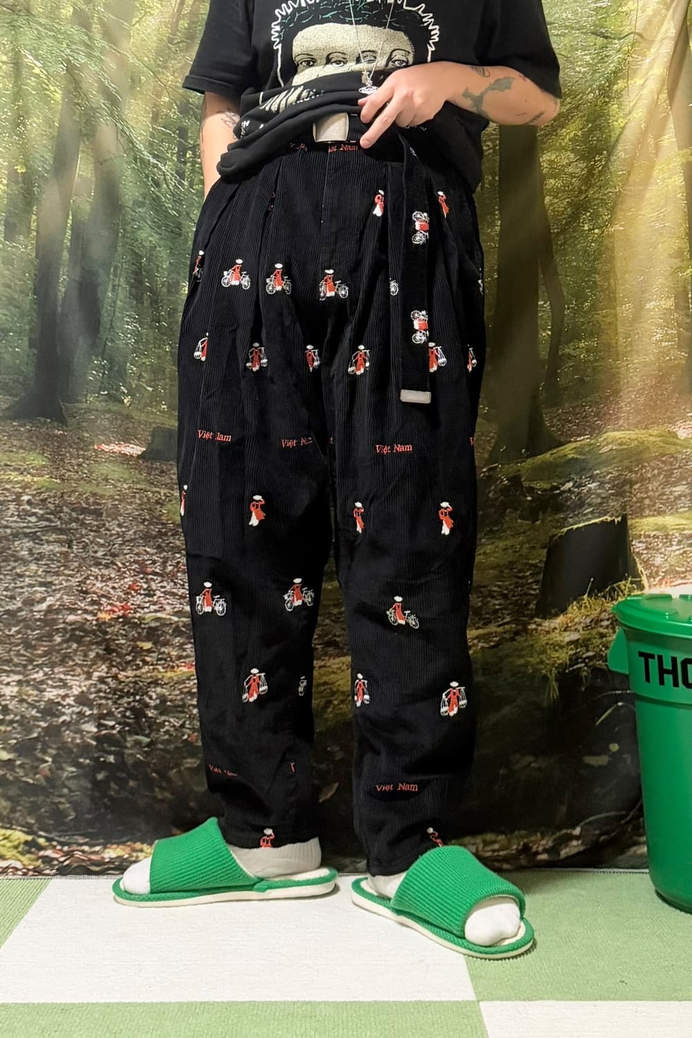 더블렛 20AW 벨티드 코듀로이 테이퍼드 트라우저 팬츠 상품이미지1