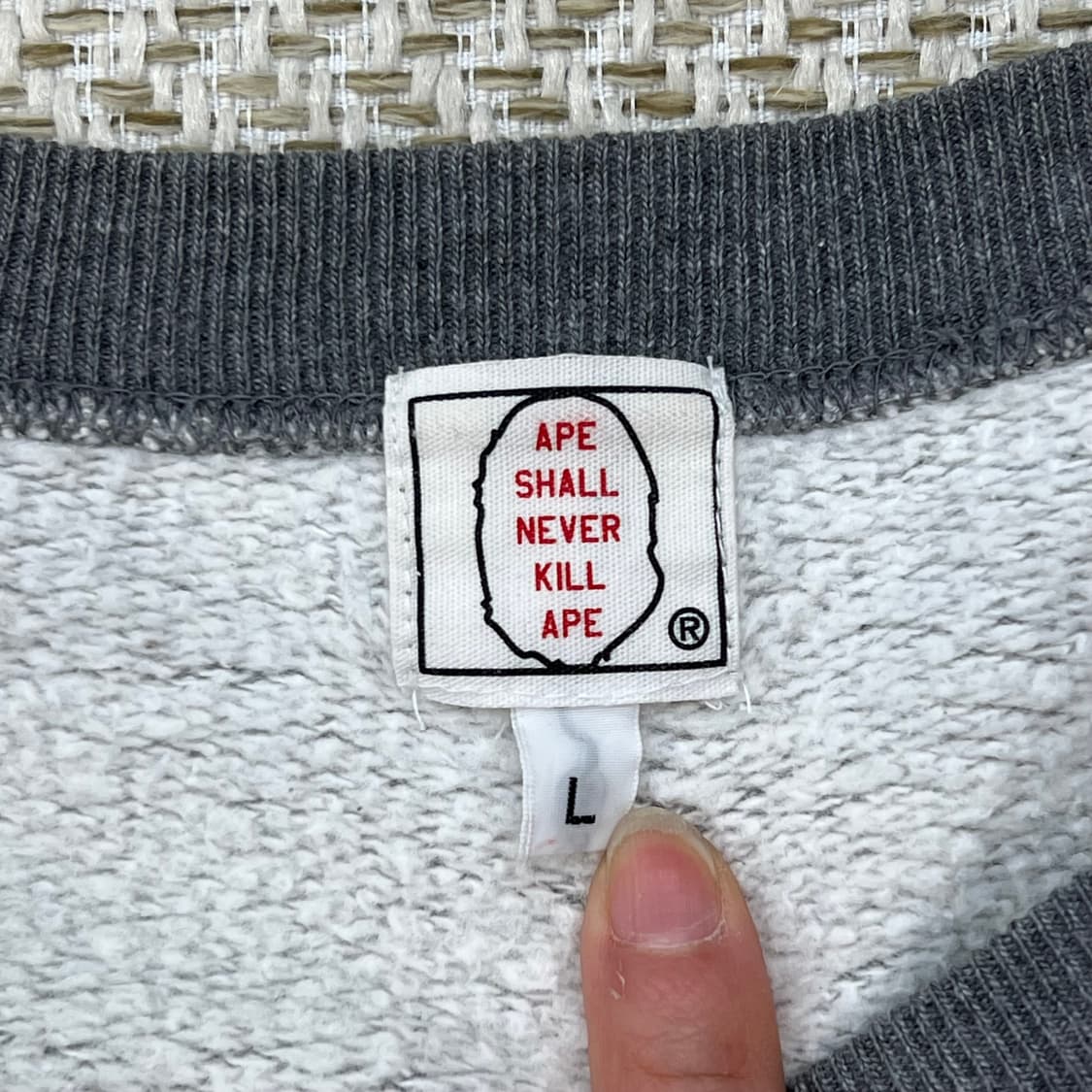 베이프 원포켓 패치 맨투맨 r2532 상품이미지7