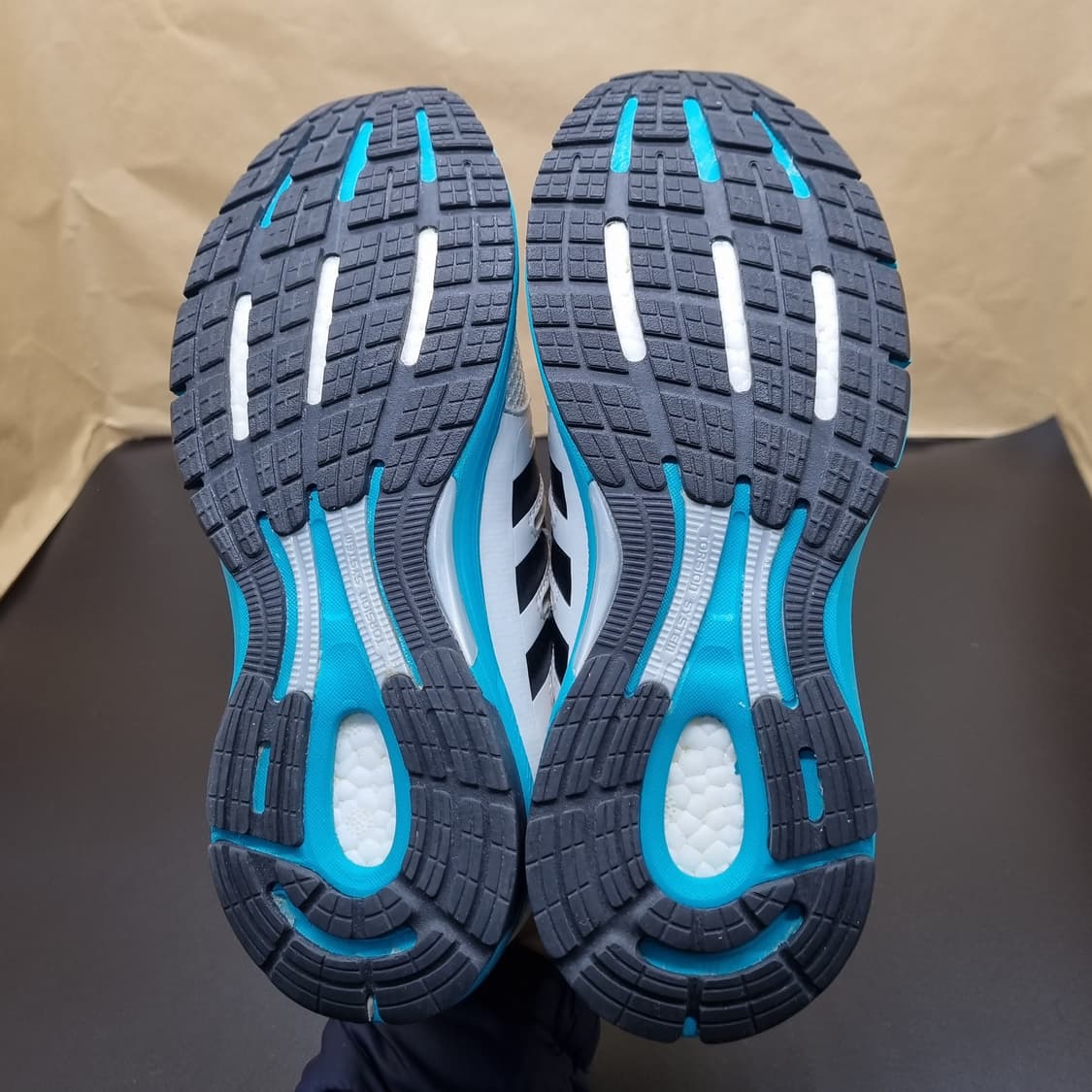 아디다스 리베너지 메쉬 여성운동화240  상품이미지3