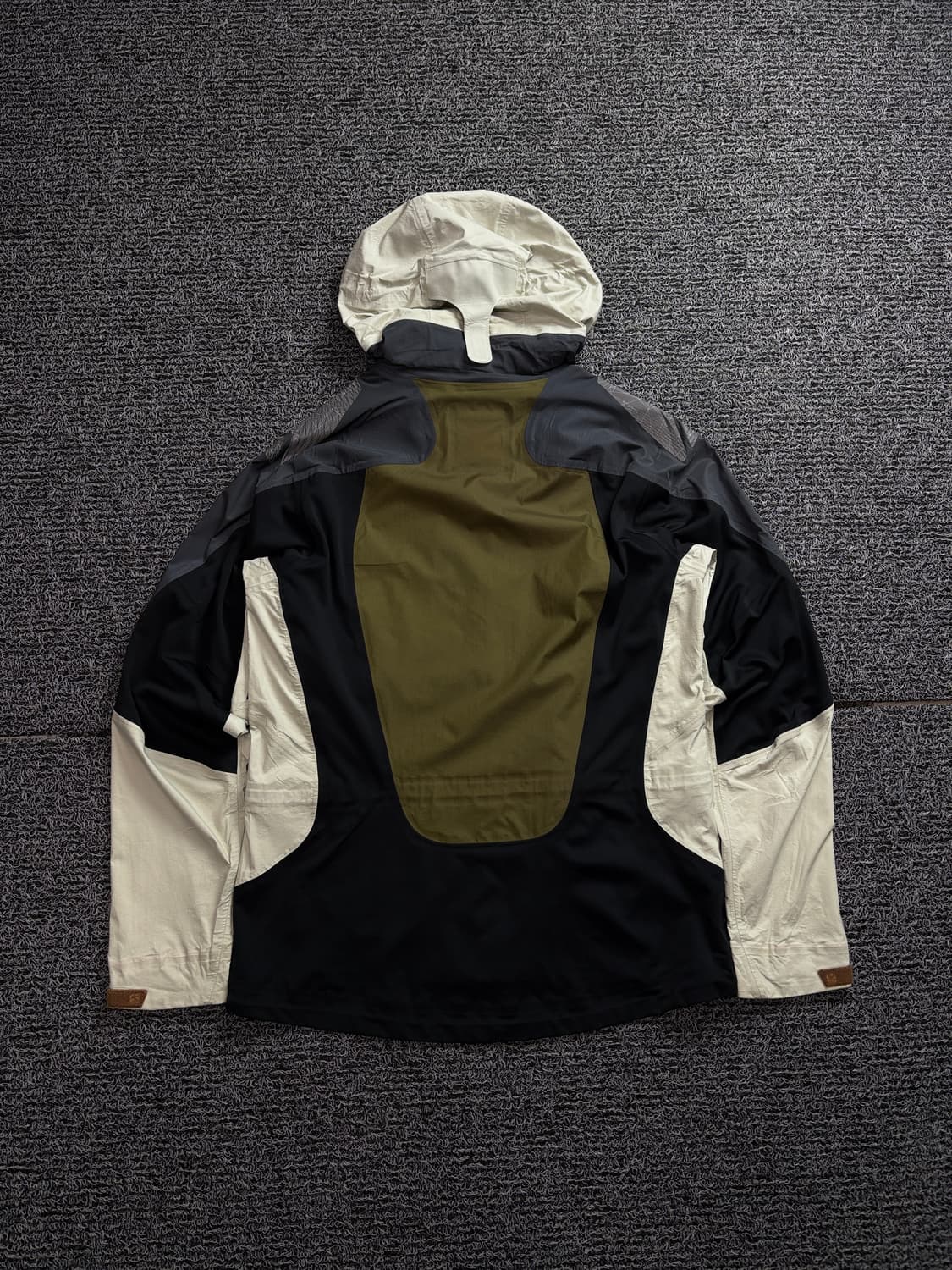 살로몬 알파 3L 하드쉘 마운틴 웰딩 자켓 1622 상품이미지5