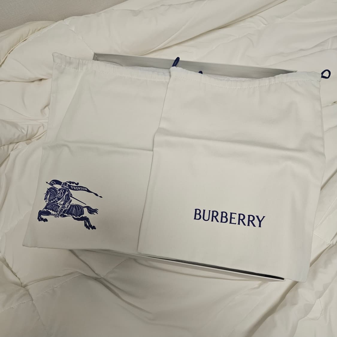 버버리 필로우 패딩 부츠 42사이즈 상품이미지3