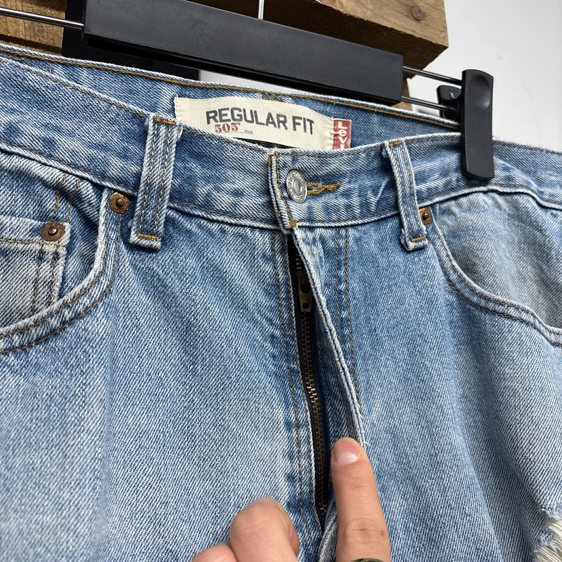 00s 리바이스 505 레귤러핏 디스트로이드 연청 데님팬츠 N896   상품이미지6