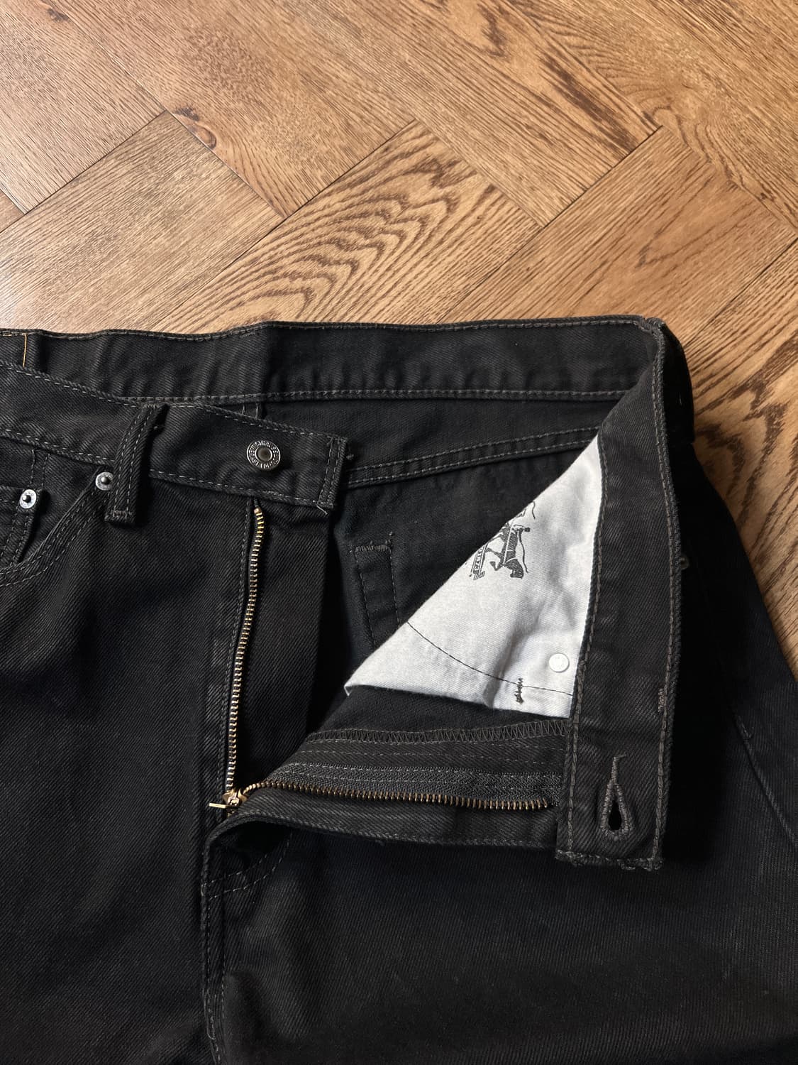 [34]리바이스 505 레귤러 스트레이트 흑청 데님 팬츠 상품이미지3