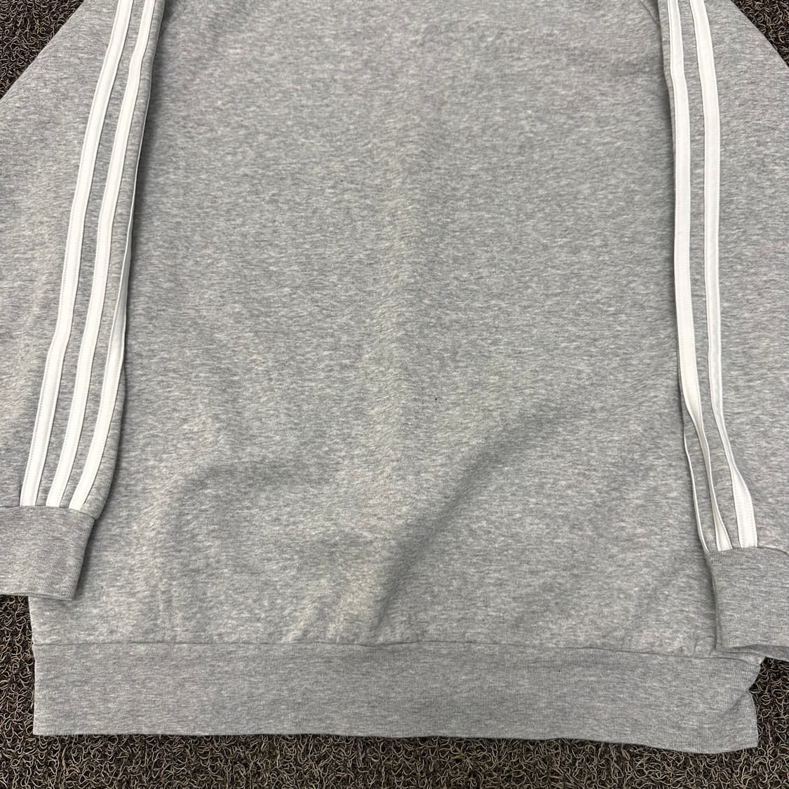 아디다스 기모 여성 맨투맨 그레이 S 상품이미지7