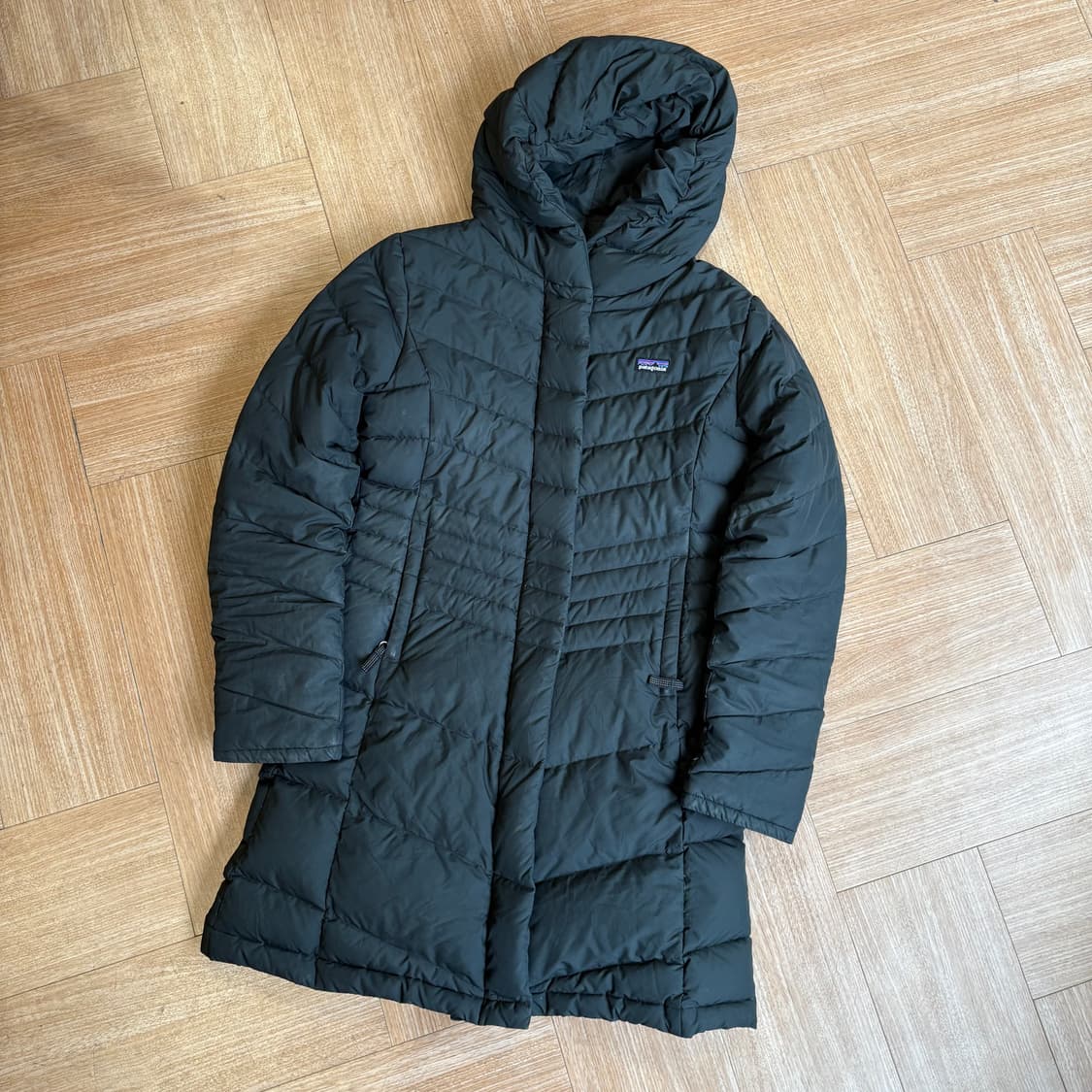 파타고니아 다운 코트 상품이미지1