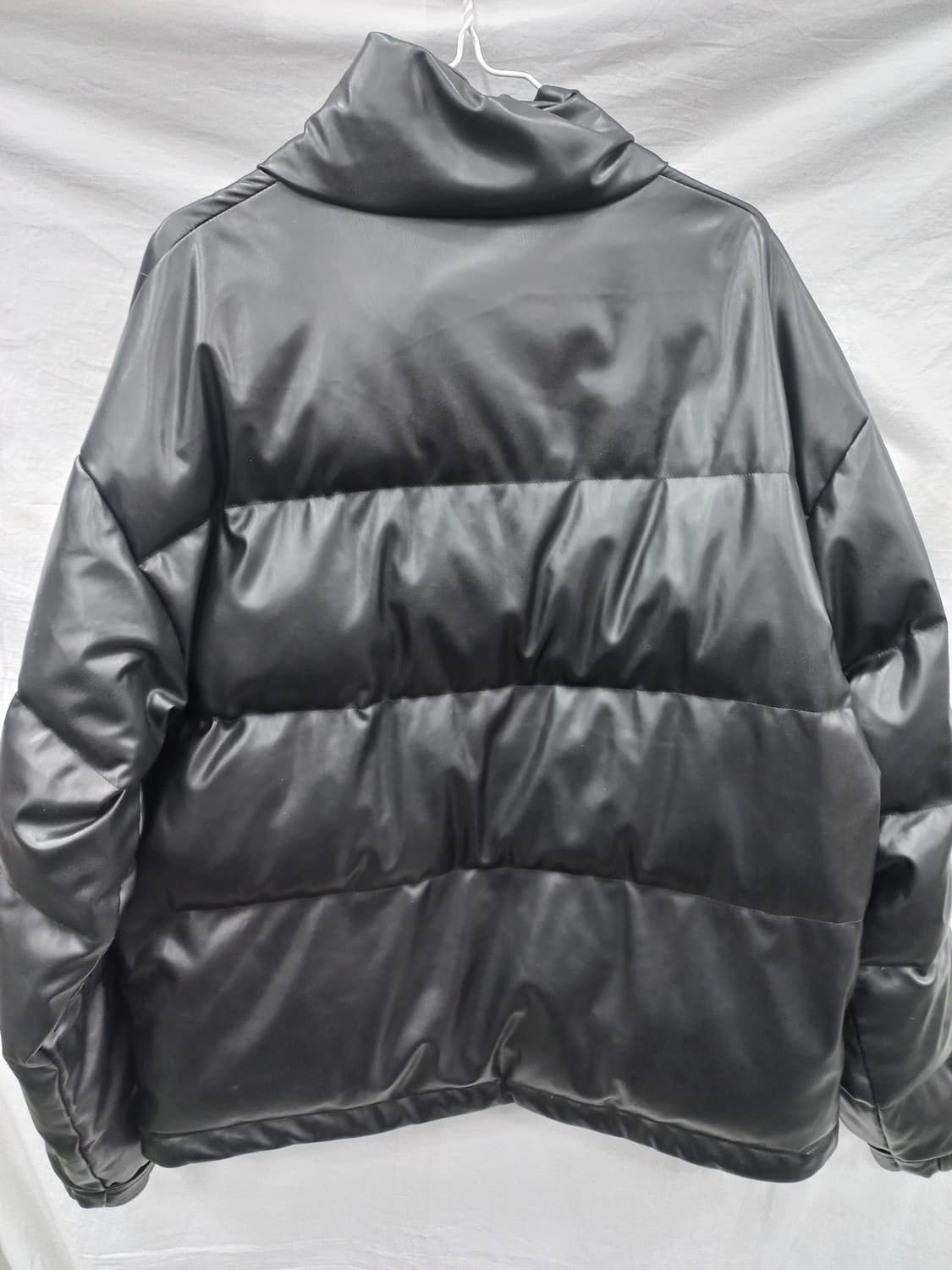 MAJO 블랙 레더 패딩 (남105) 상품이미지4