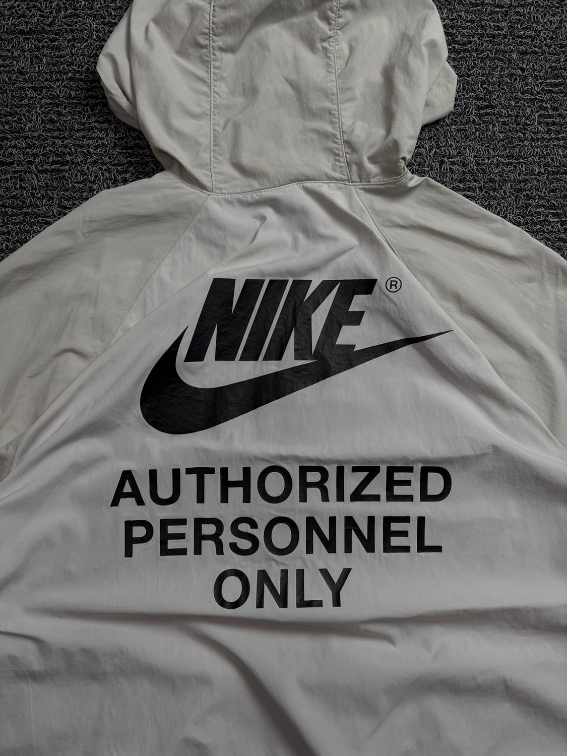 나이키 신형 퓨추라 빅로고 우븐 풀오버 아노락 1834 상품이미지1