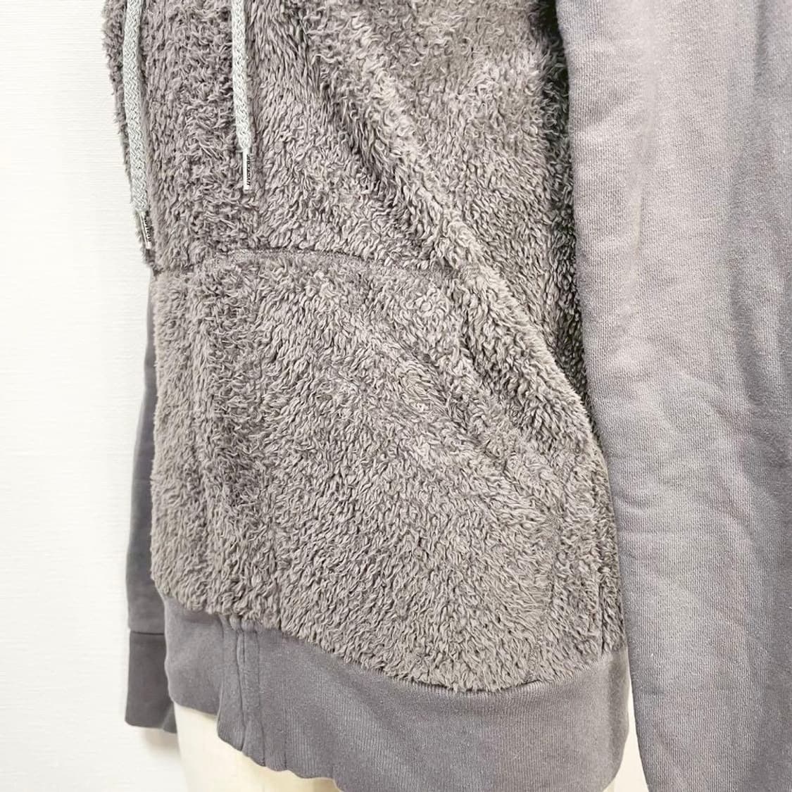 히스테릭 글래머 아카이브 글리터 스컬 플러피 후드 집업 상품이미지4