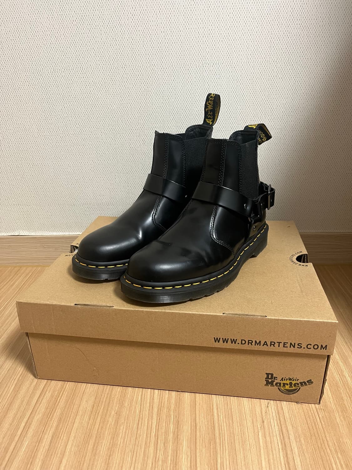 닥터마틴 하네스 부츠 aw 501 UK 8 상품이미지1