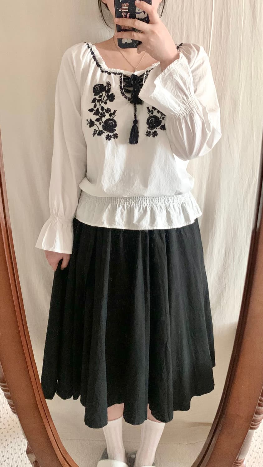 아일렛 자수 블라우스 상품이미지4