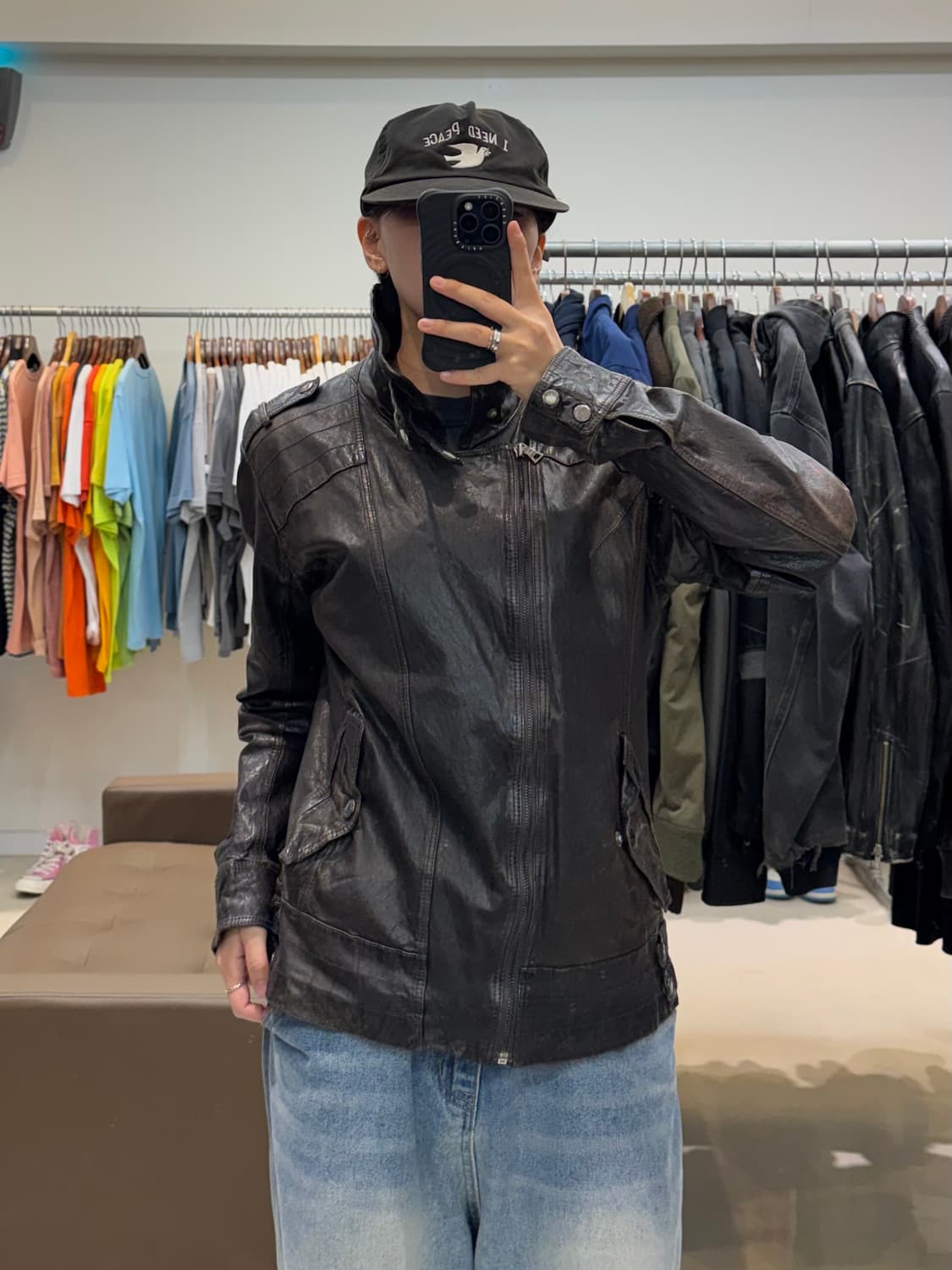 게스 하이넥 램스킨 라이더 자켓 상품이미지4