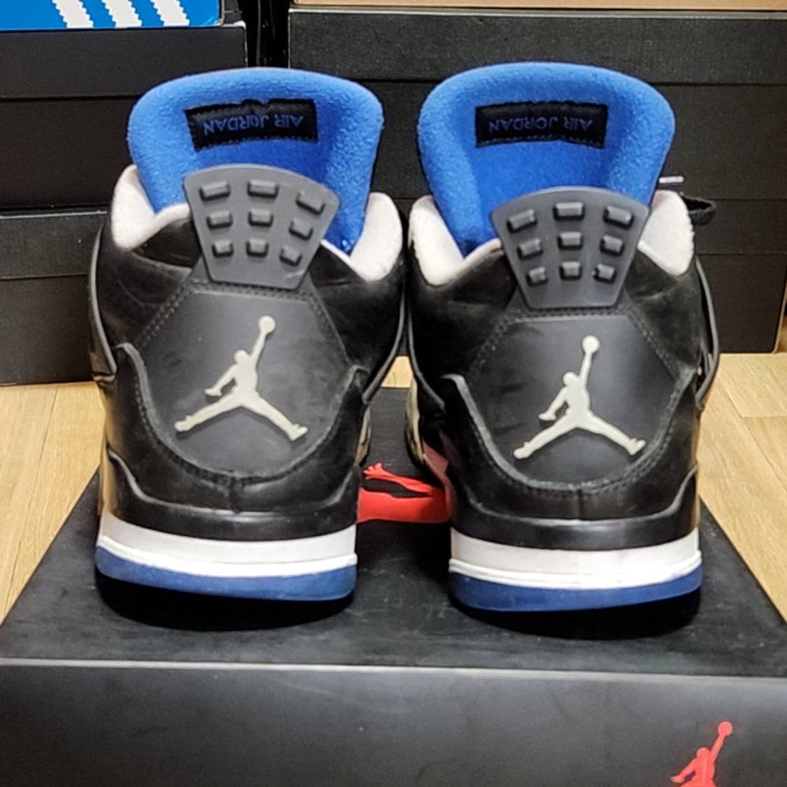 나이키 조던4 275 로얄블루 얼터네이트 상품이미지6