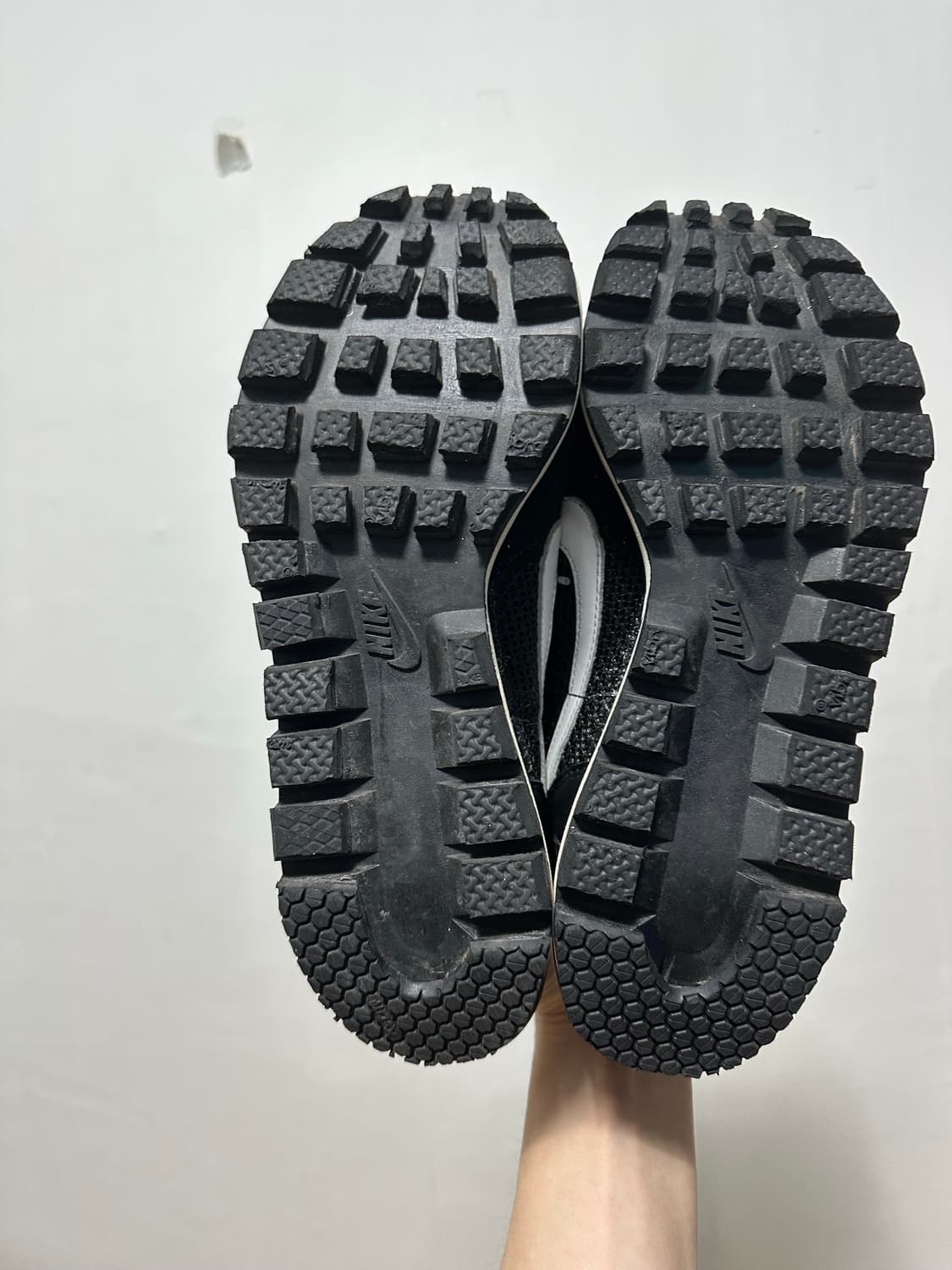 나이키 사카이 베이퍼와플 블랙 화이트 상품이미지7