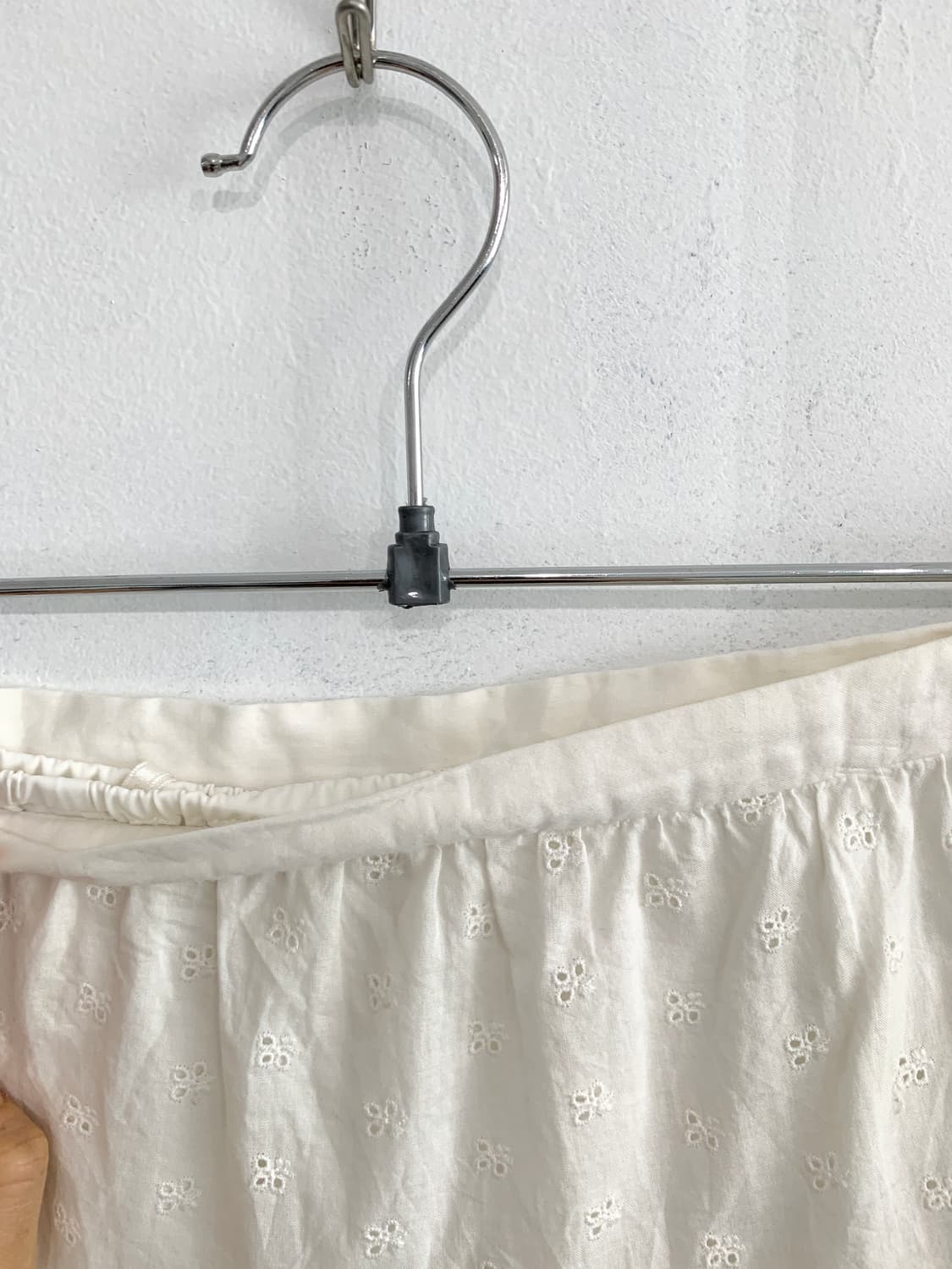 Ivory Embroidered Tiered Skirt 상품이미지10