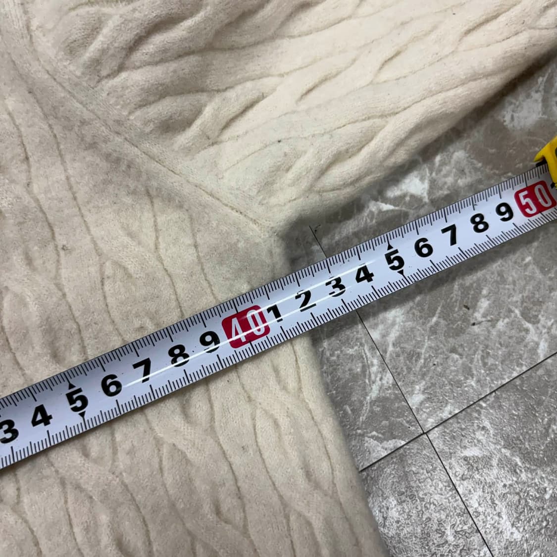 비비안웨스트 레드라벨 걸즈 케이블 브이넥 니트(00) 상품이미지8