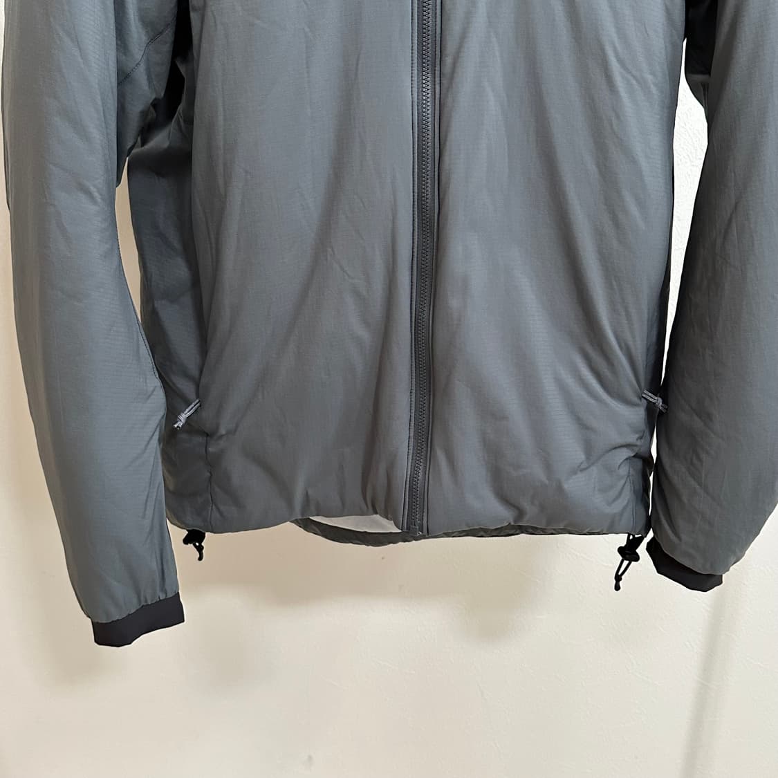 아크테릭스 빔즈 아톰 그레이 상품이미지3