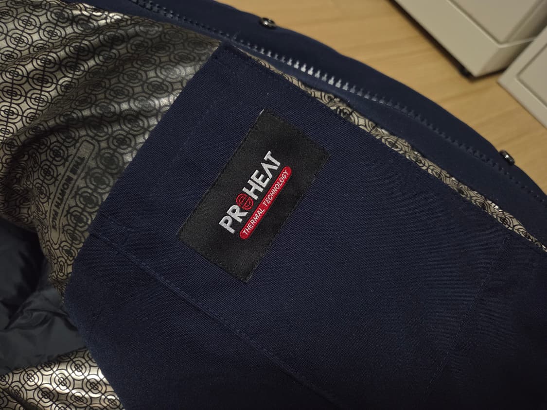 노스페이스 델론 고어텍스  구스 다운 패딩 상품이미지5