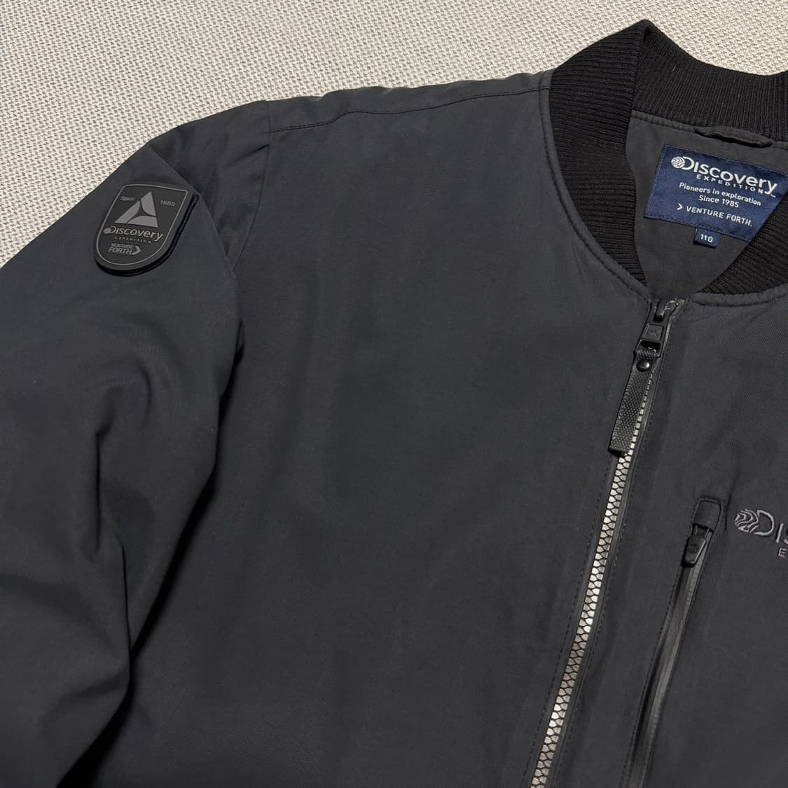 디스커버리 익스페디션 봄버 자켓 상품이미지4