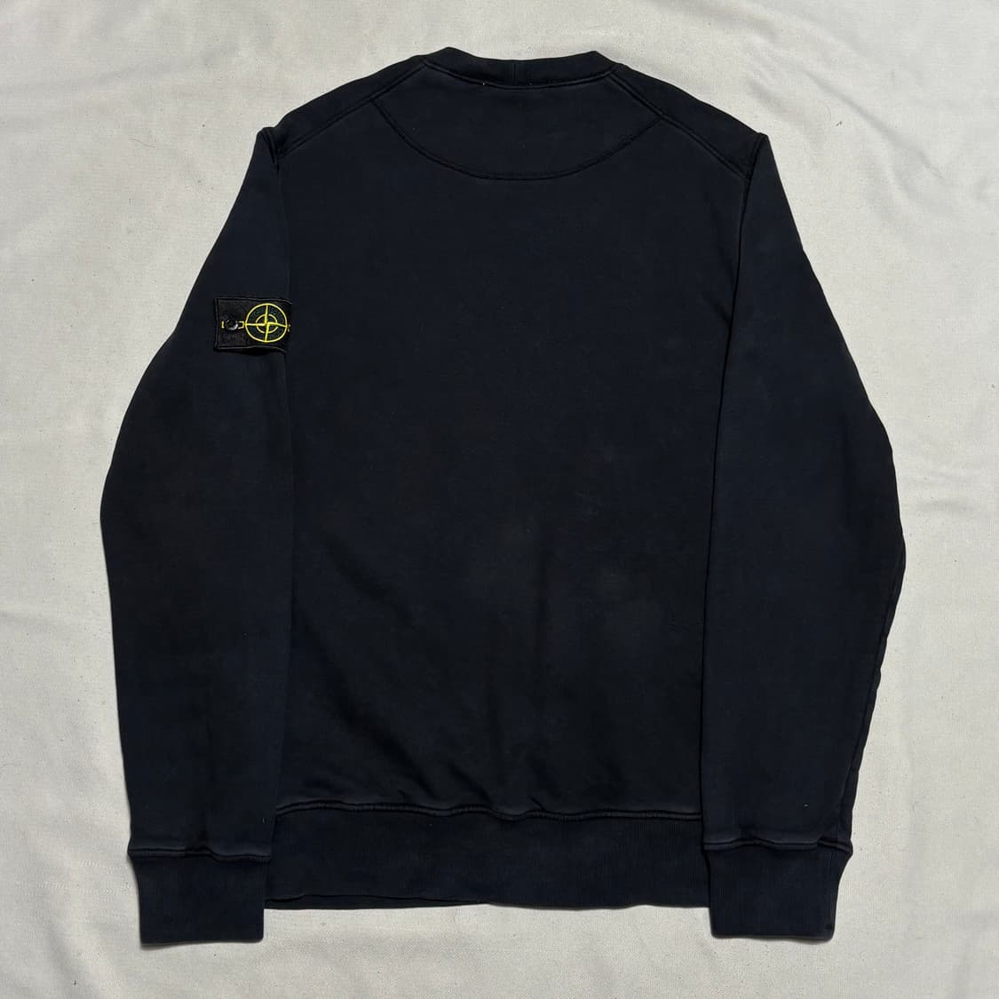 L 스톤아일랜드 블랙 맨투맨 상품이미지3