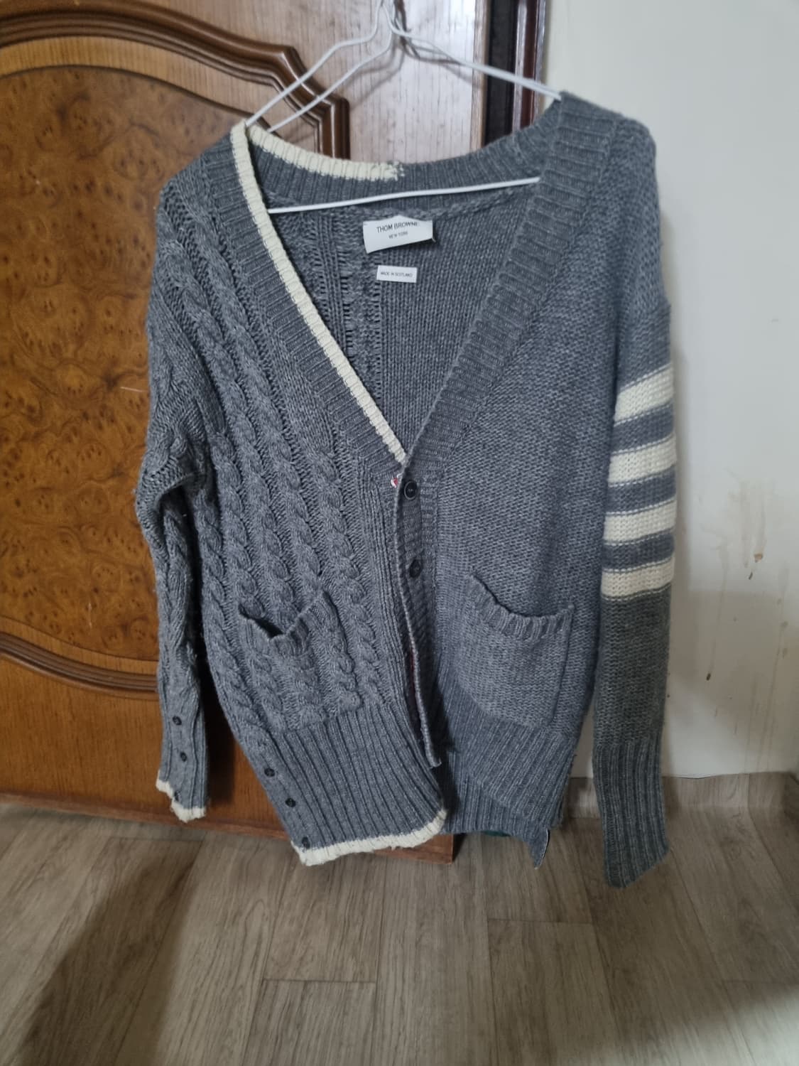 특가) 톰브라운 그레이 케이블니트가디건.   M/L 상품이미지1