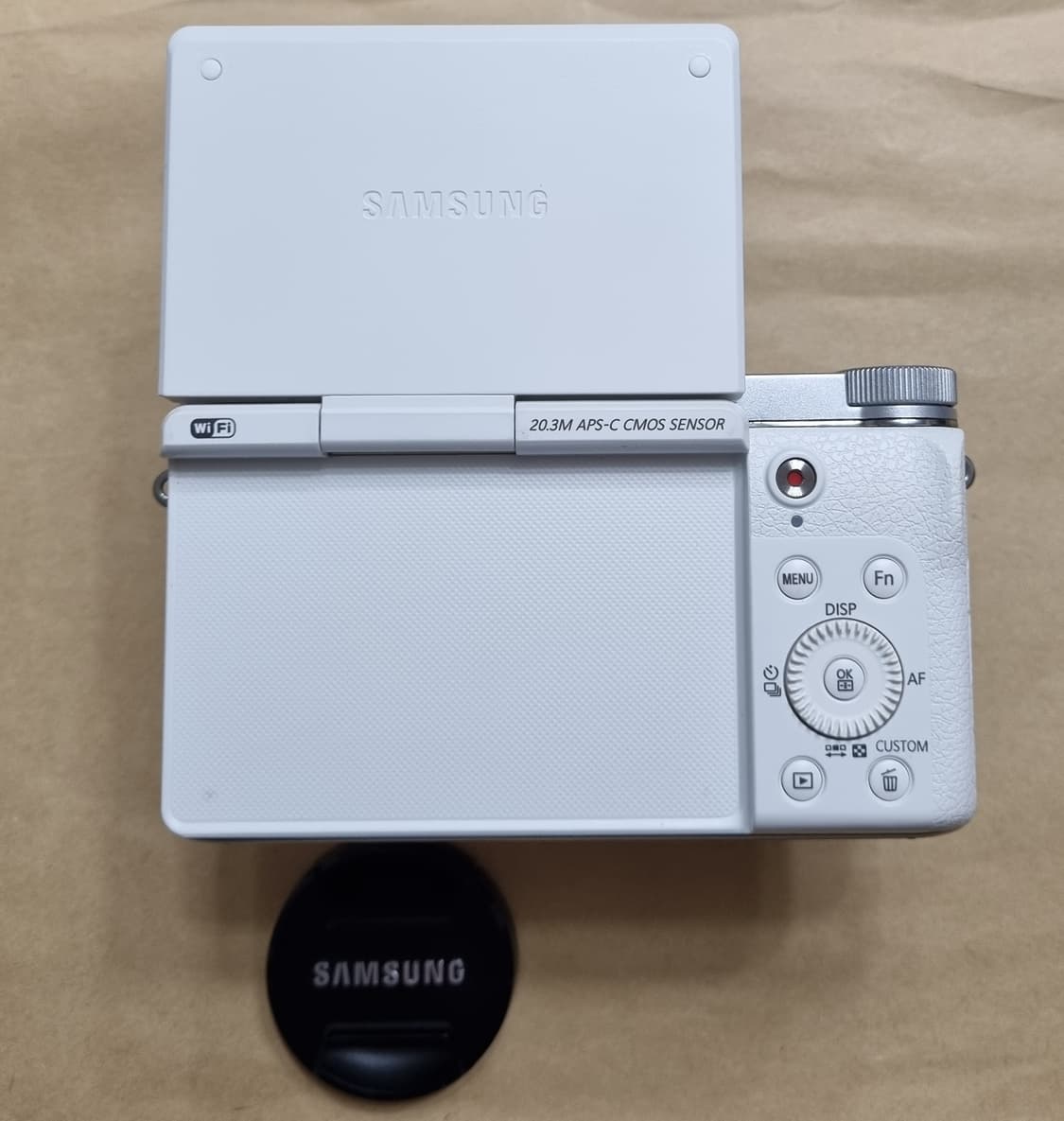 삼성 미러리스 카메라 NX3000과 16-50mm 렌즈팝나다. 상품이미지5