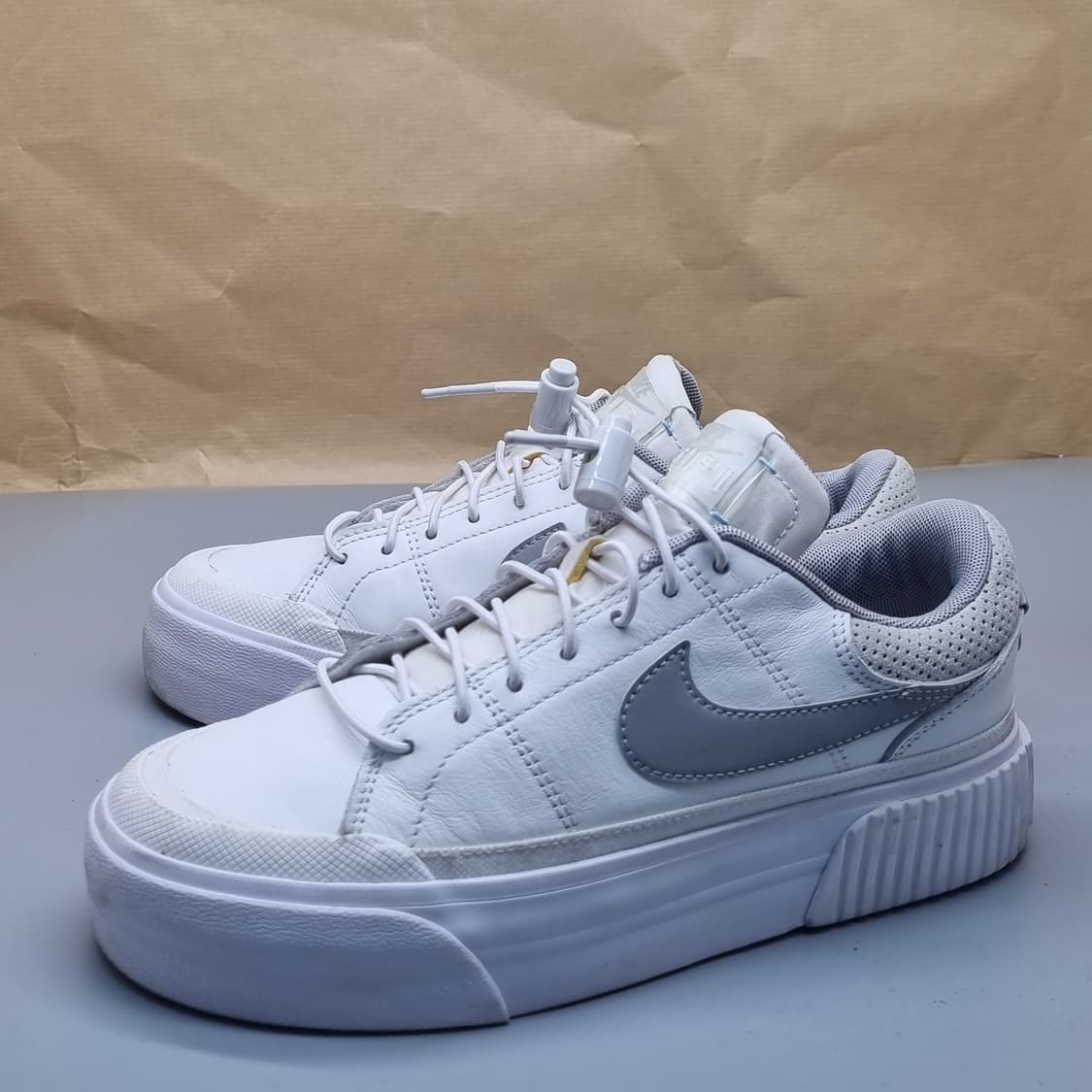 나이키 코트레거시 리프트 여성운동화235  상품이미지1