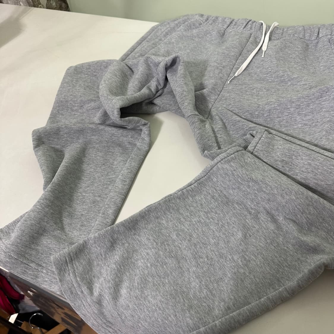 XL 뉴발란스 기본로고 그레이 밴딩 스웻팬츠 상품이미지3