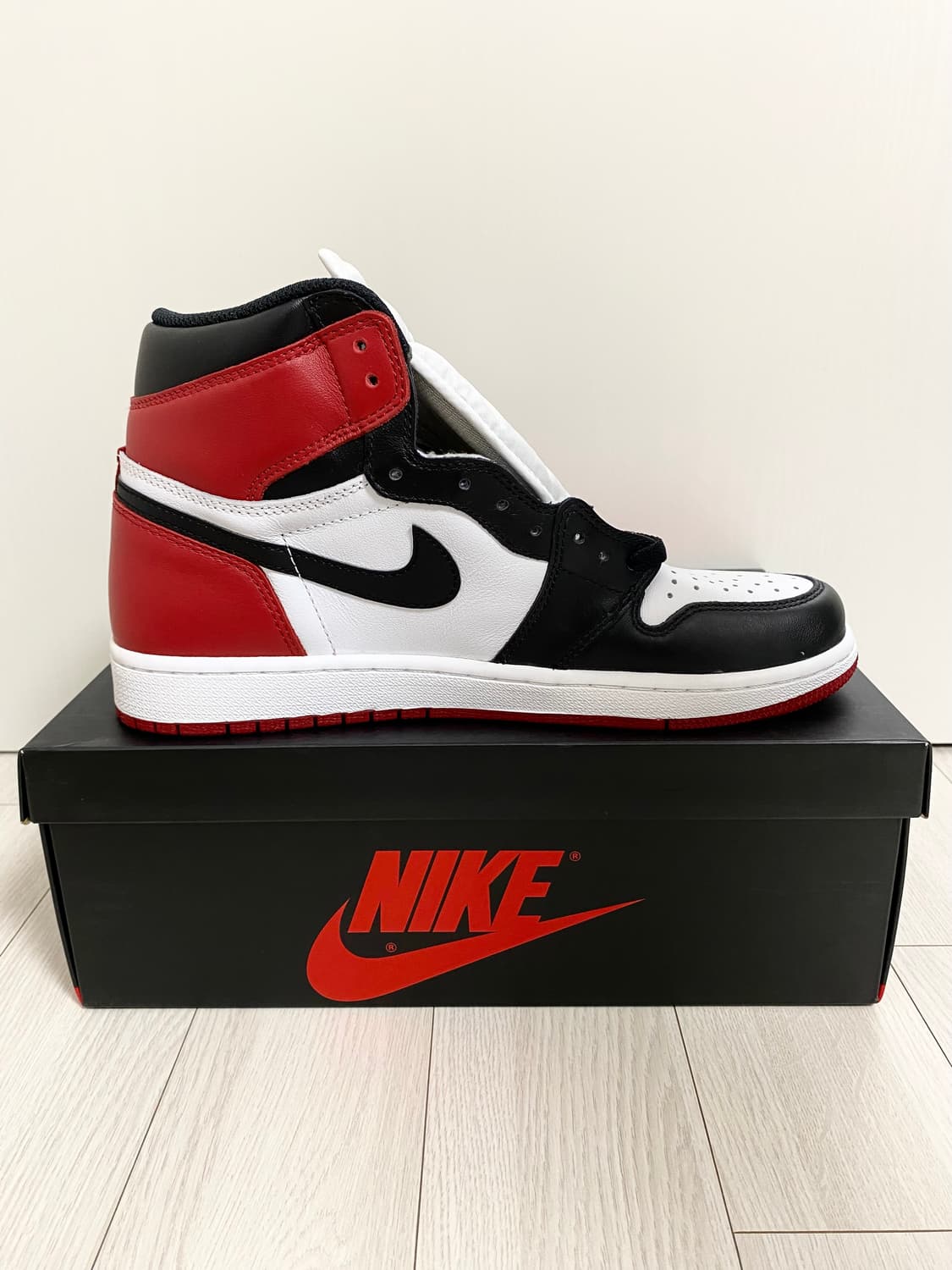 NIKE AIR JORDAN 1 HIGH OG BLACK TOE 2016 상품이미지5