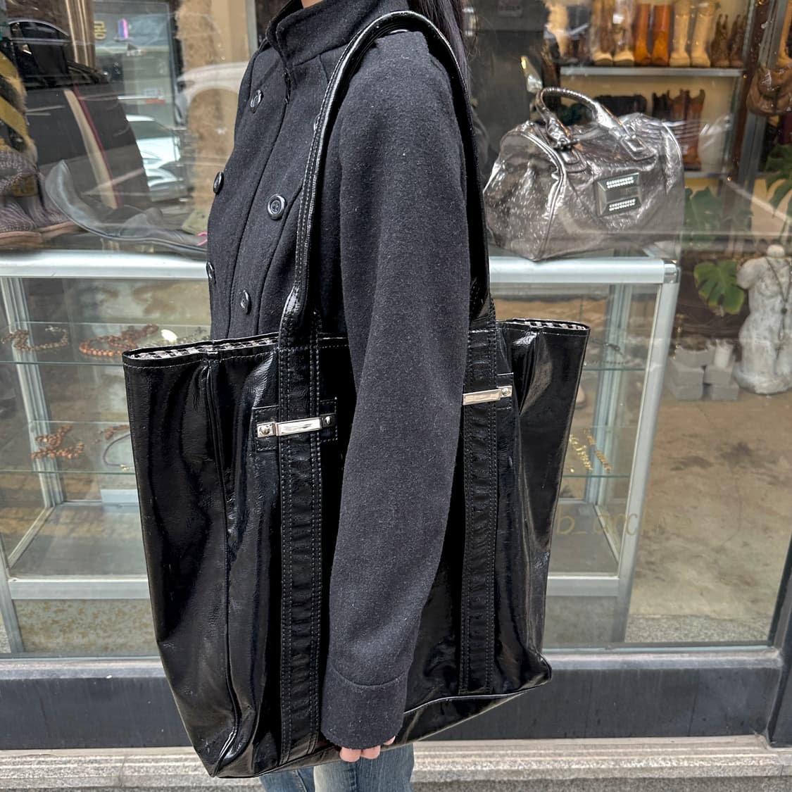 00s 빈티지 게스 XL 페이턴트 토트백 상품이미지7