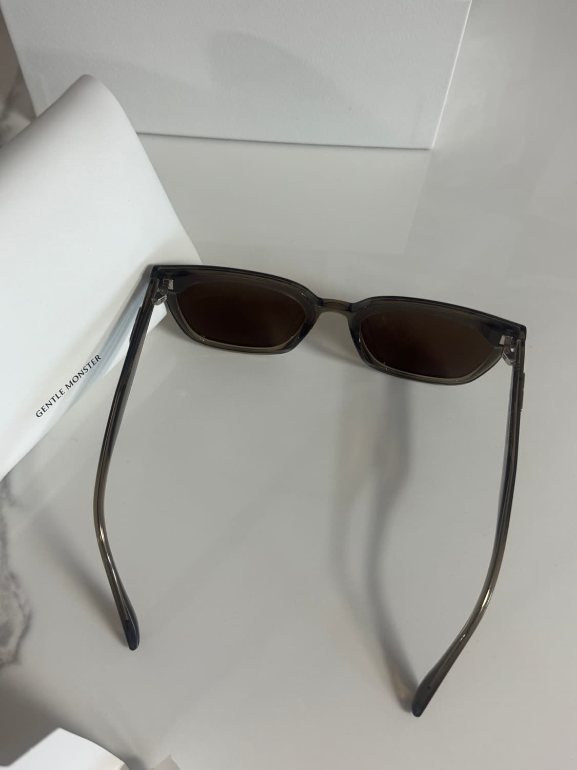 젠틀몬스터 하이저 새상품급 선글라스 상품이미지5