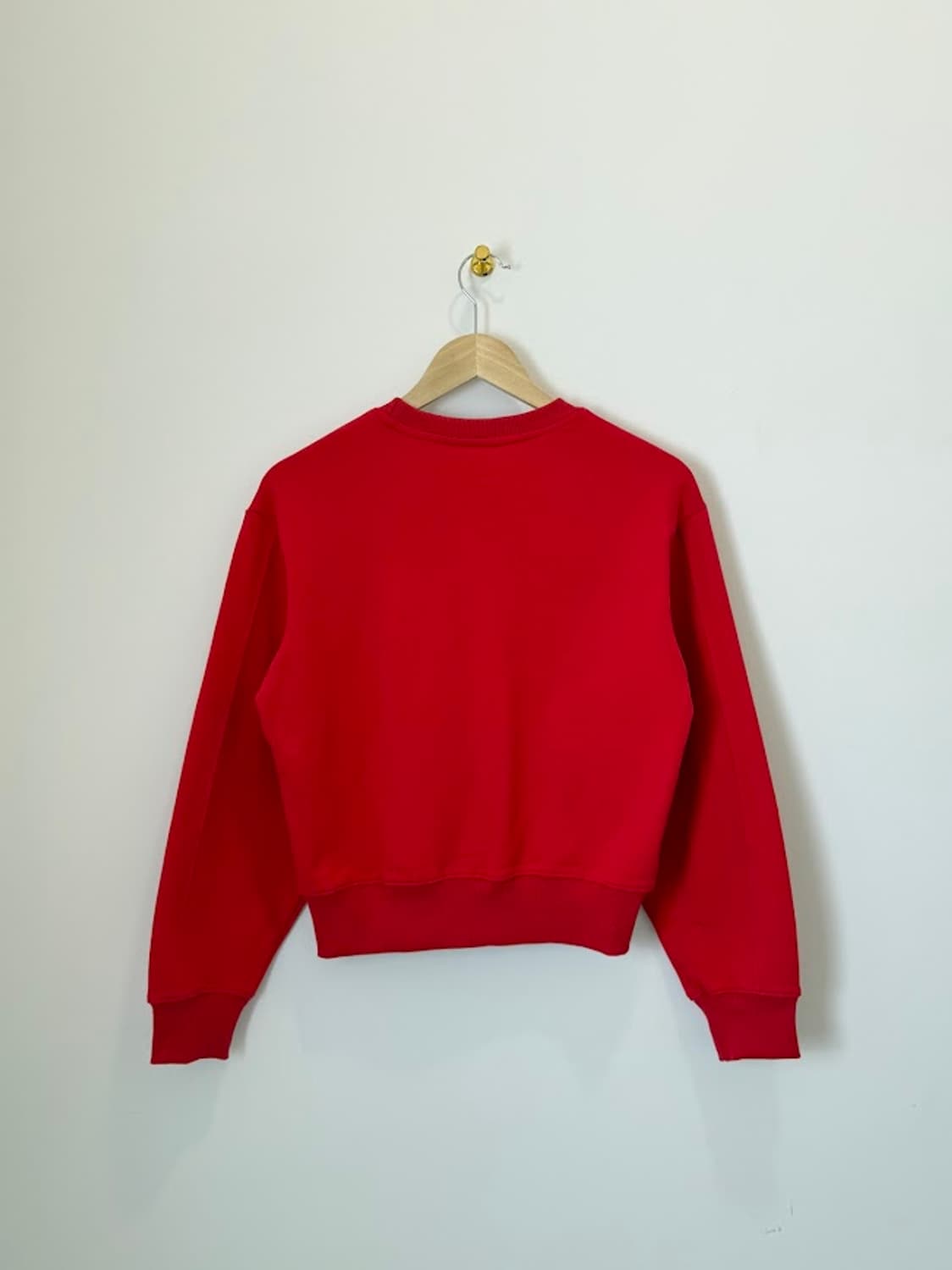 로라로라 레터링 맨투맨 레드 상품이미지2