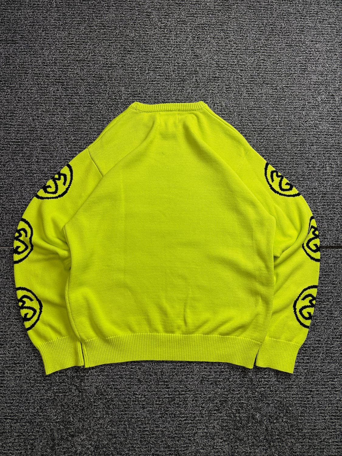 스투시 SS링크 사이드로고 크루넥 스웨터 라임 2117 상품이미지5