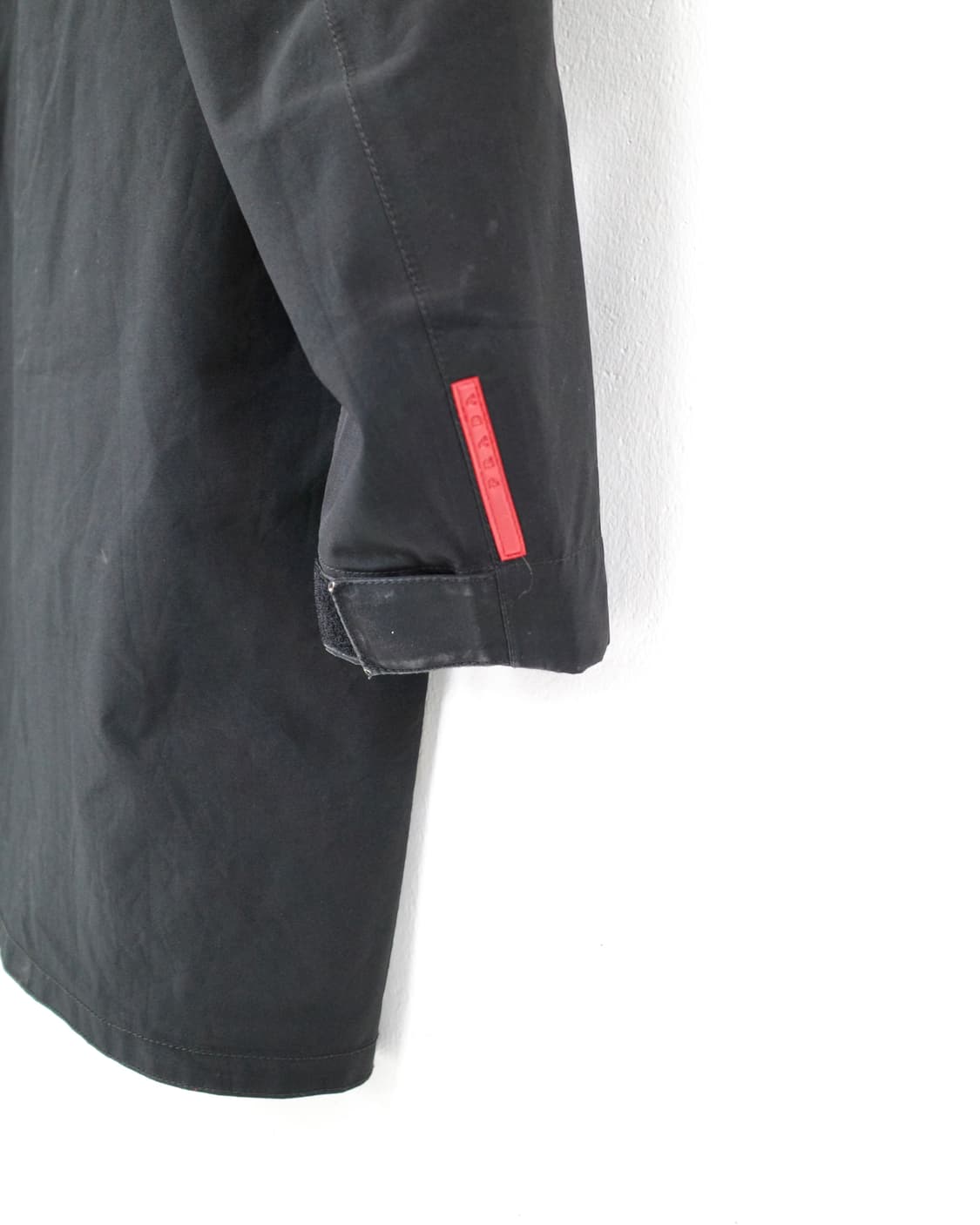 Prada Red Tab GORE-TEX Rain Coat 상품이미지4