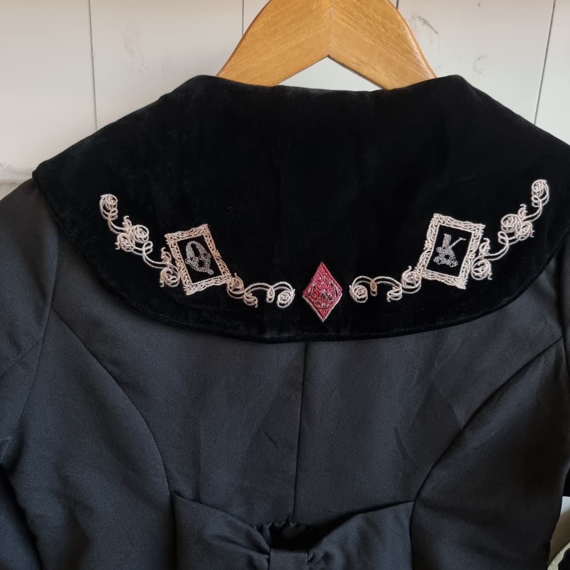 Amawel(아마벨) 트럼프 벨벳 빅카라 자켓 상품이미지8