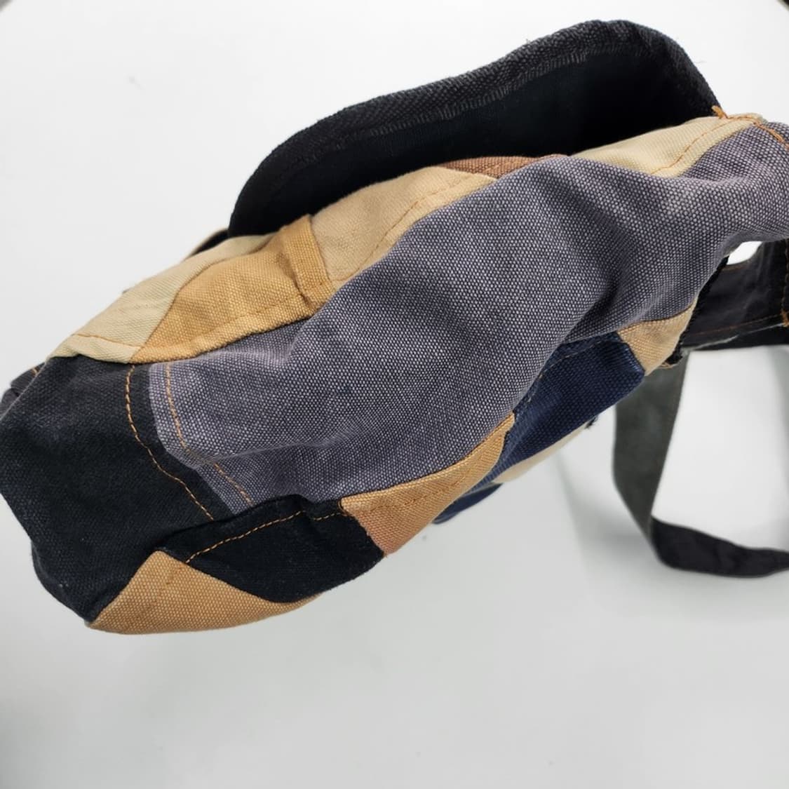 CARHARTT 리메이크 패치워크 크로스백 상품이미지6