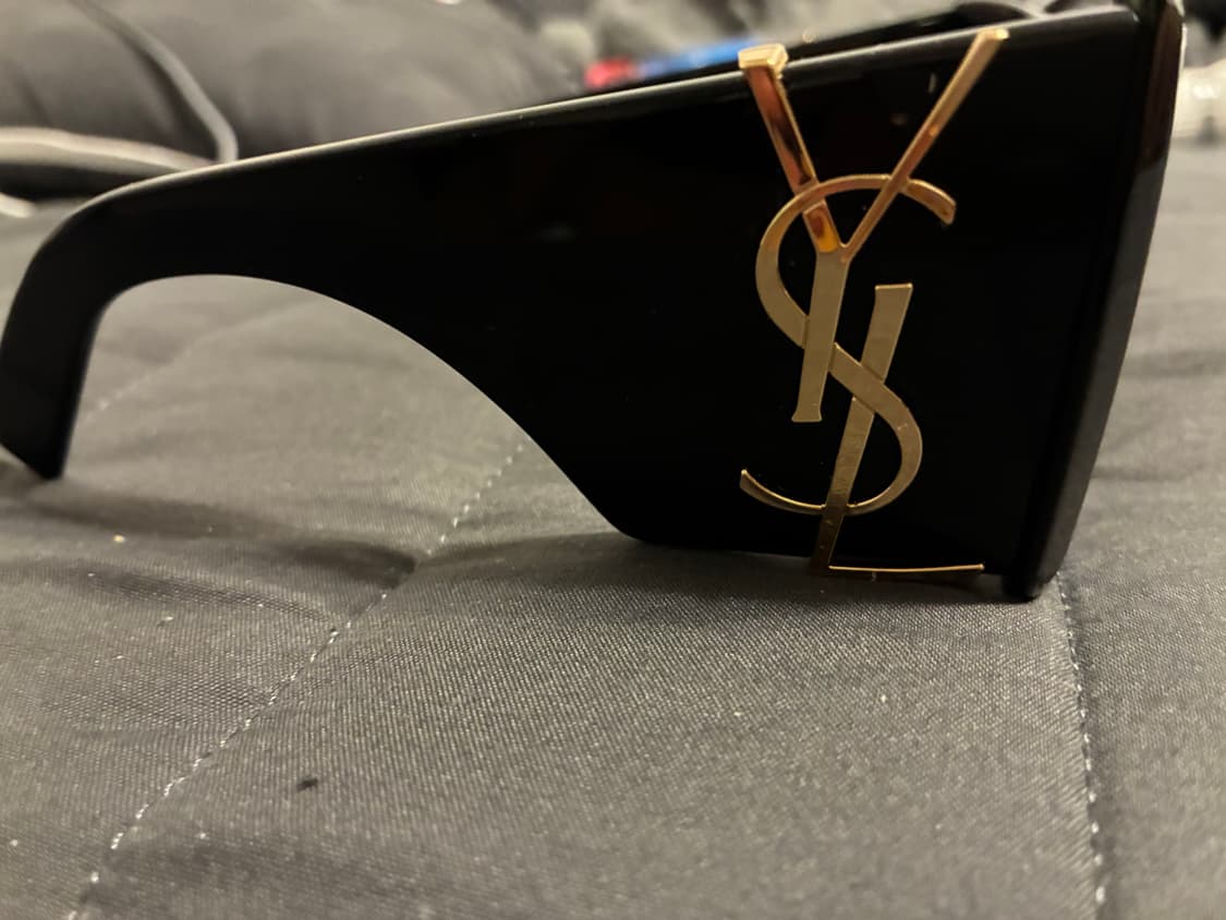 입생로랑 선글라스 상품이미지3