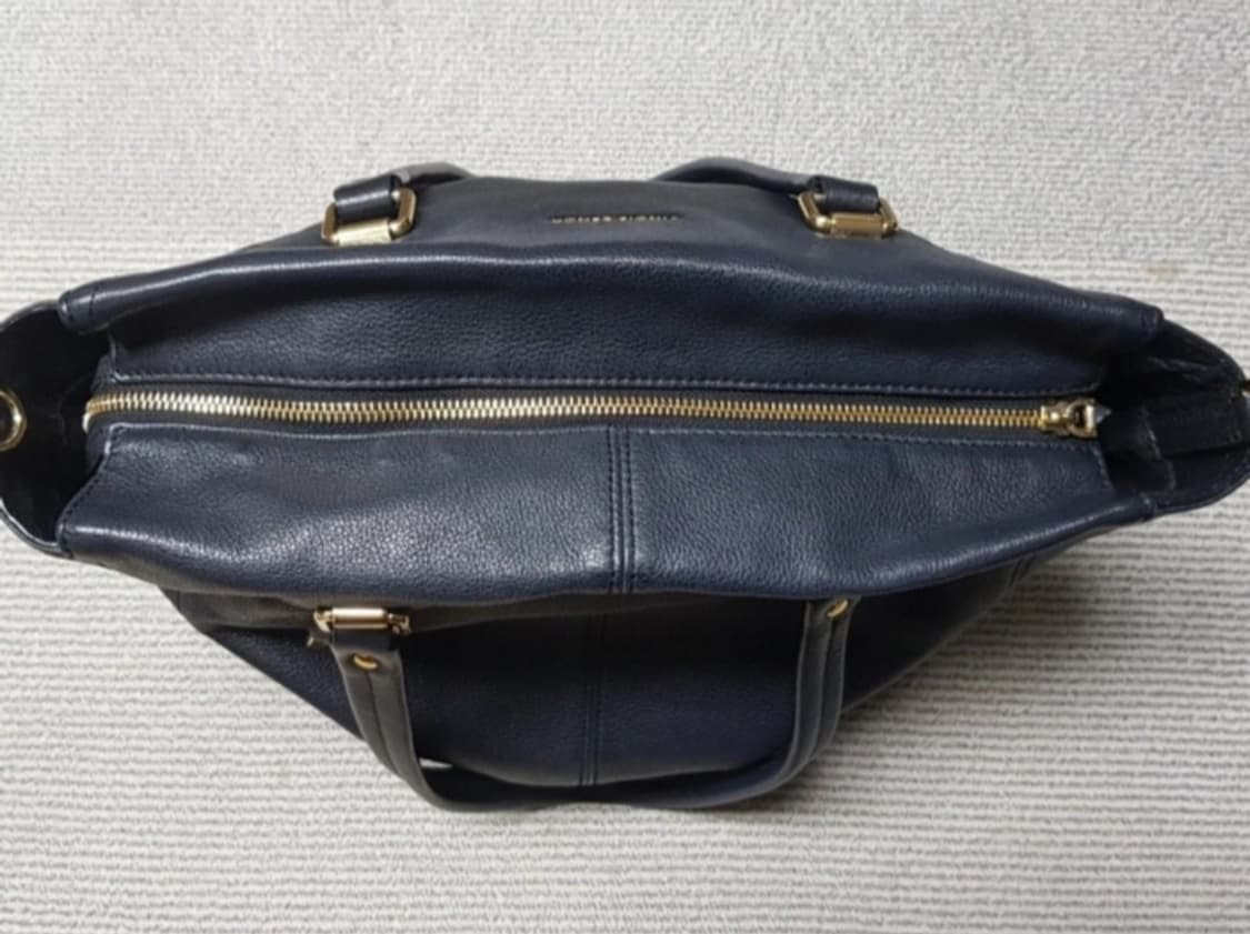 빈치스벤치 소가죽 숄더백 상품이미지9