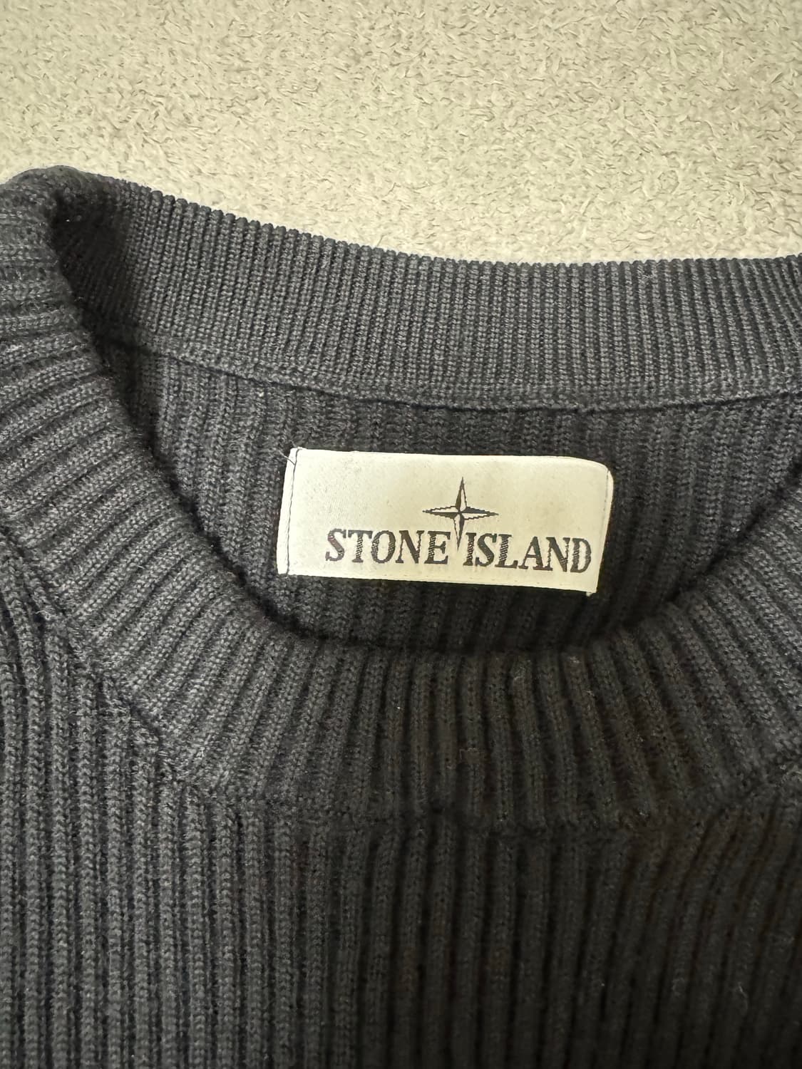 스톤 아일랜드 니트 상품이미지3