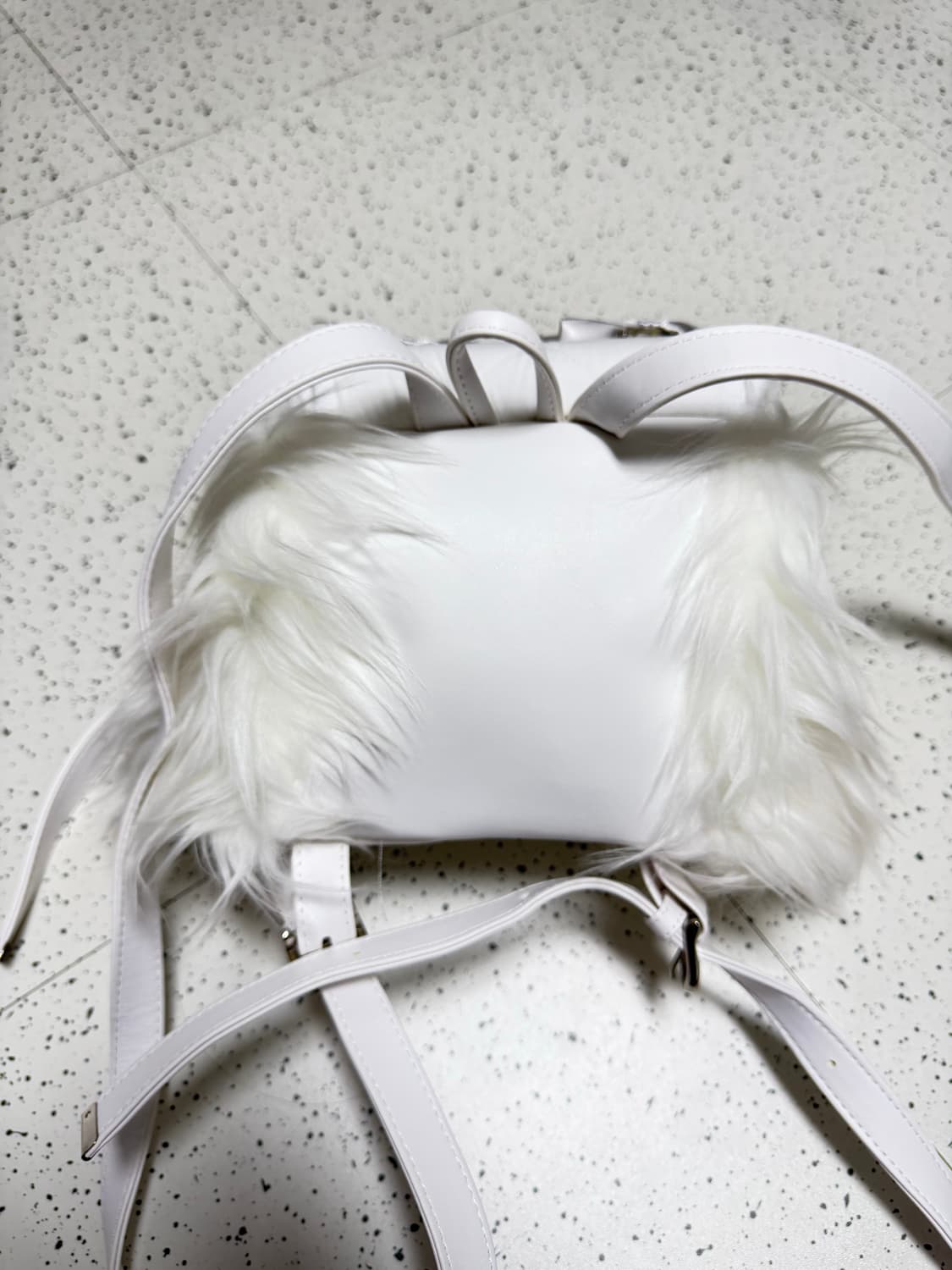 일리오 실버 리본 백팩 silver ribbon cherbag 상품이미지4