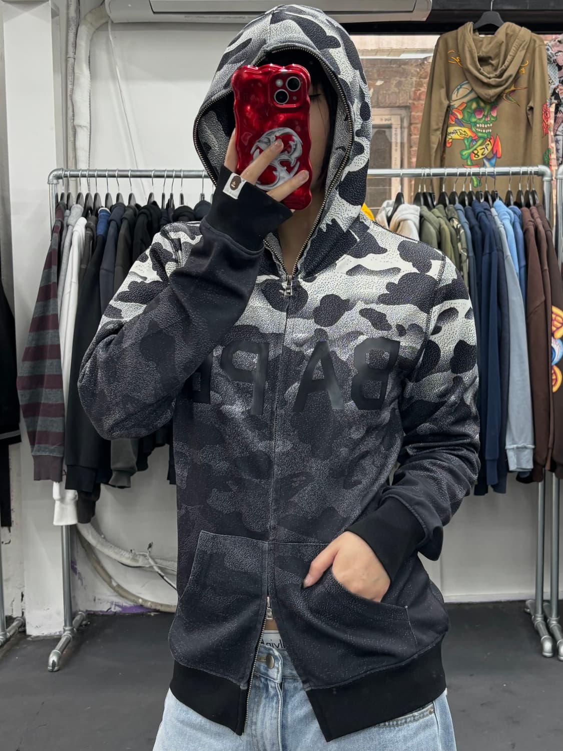 베이프 그라데이션 흑계 후드집업 상품이미지2